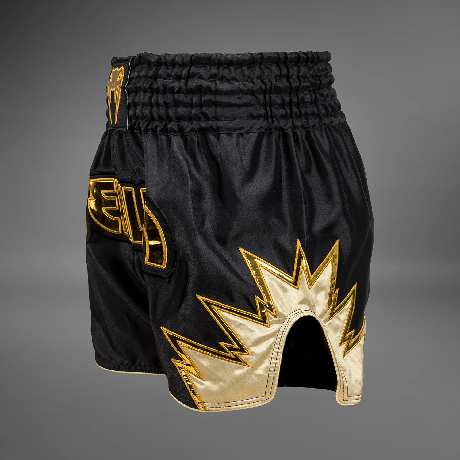 Venum Inferno Muay Thai Shorts - Schwarz/Gold - Image 2