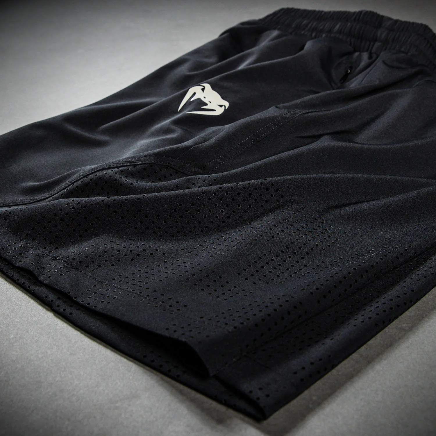 Venum Lazer Trainingsshorts - Schwarz/Grau - Image 7