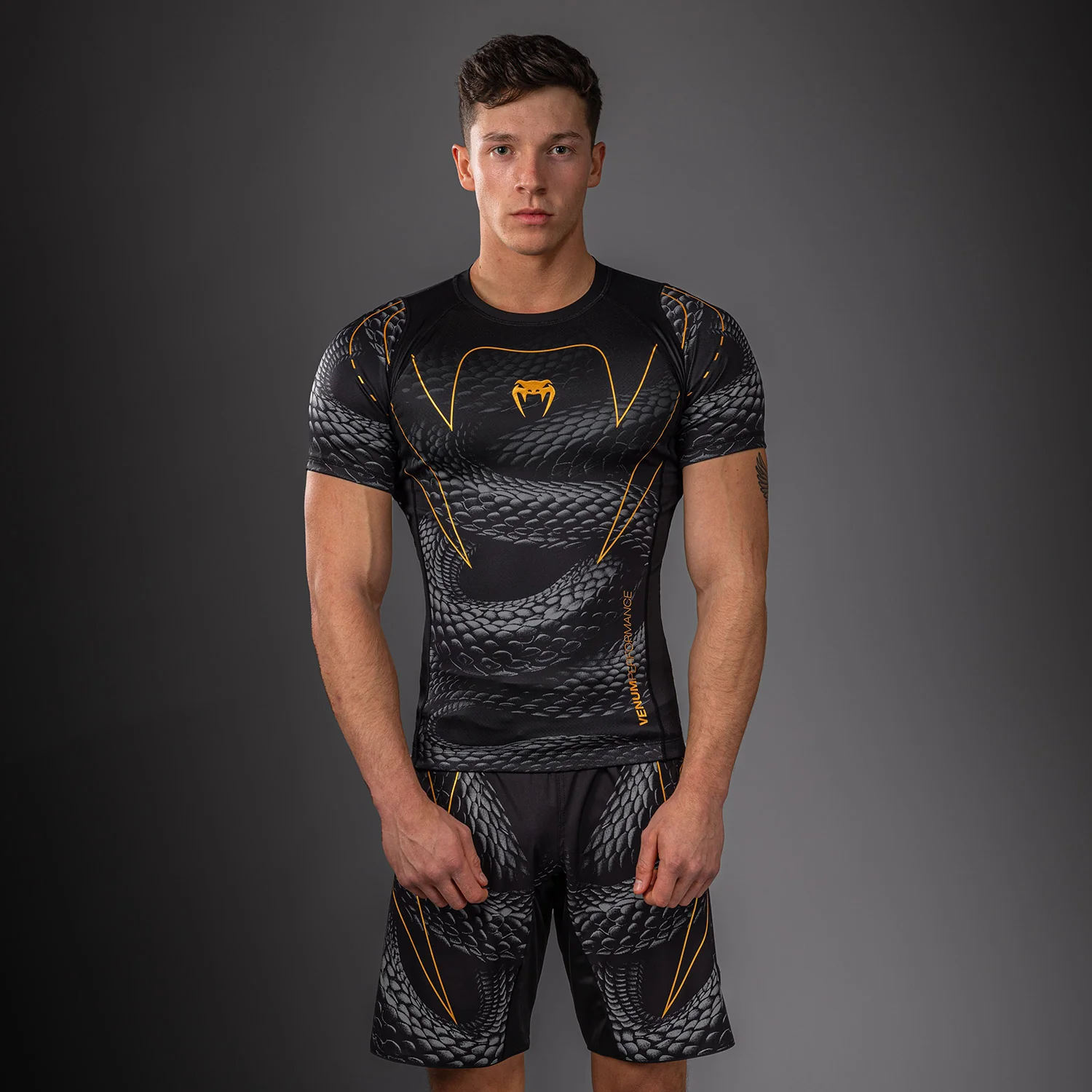 Venum Matupa Kurzarm Rashguard - Schwarz/Grau/Gold