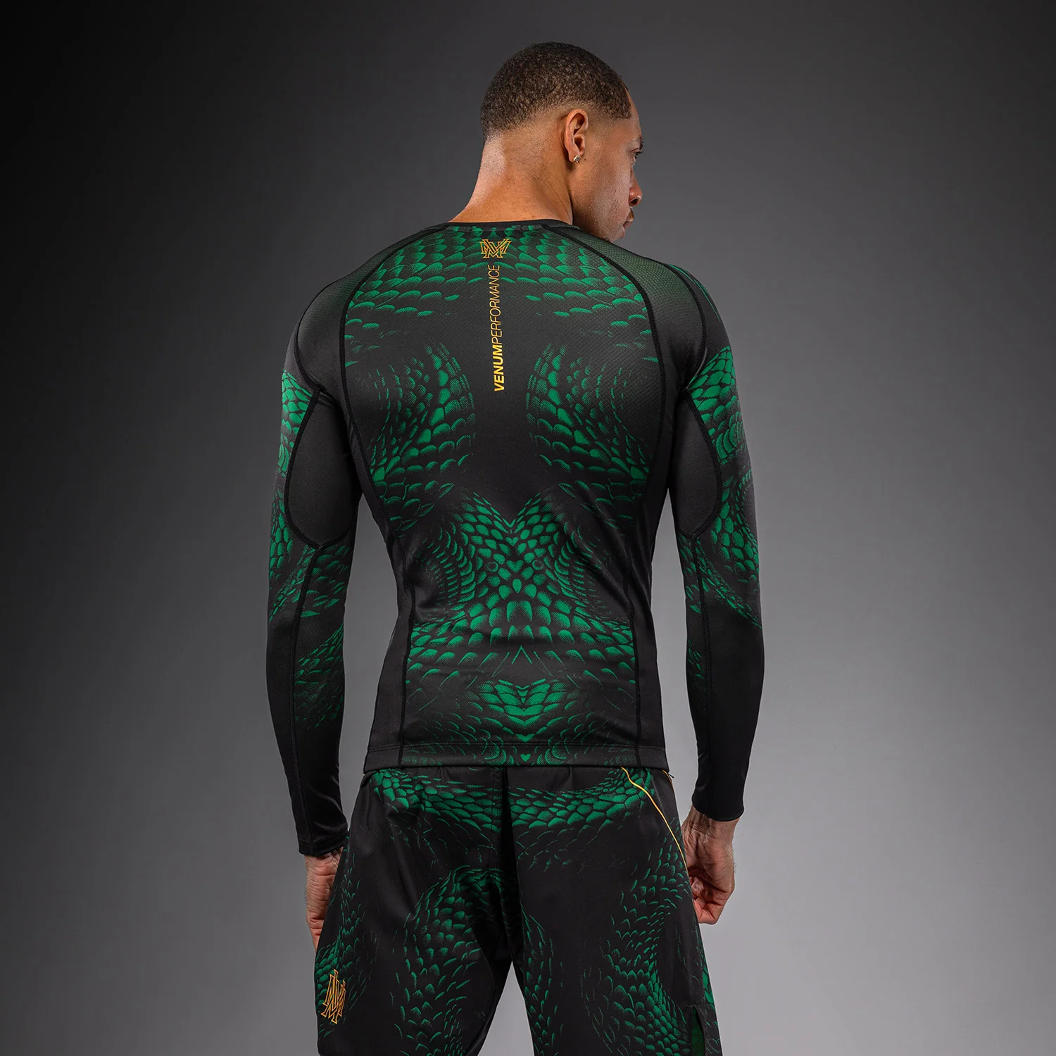 Venum Matupa Langarm Rashguard - Schwarz/Grün/Gold - Image 3