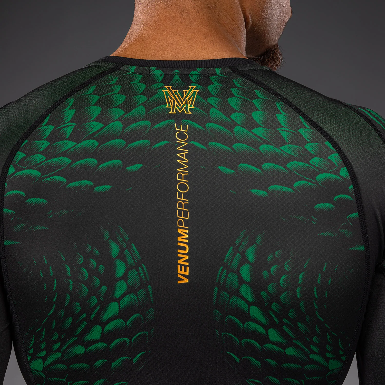 Venum Matupa Langarm Rashguard - Schwarz/Grün/Gold - Image 4