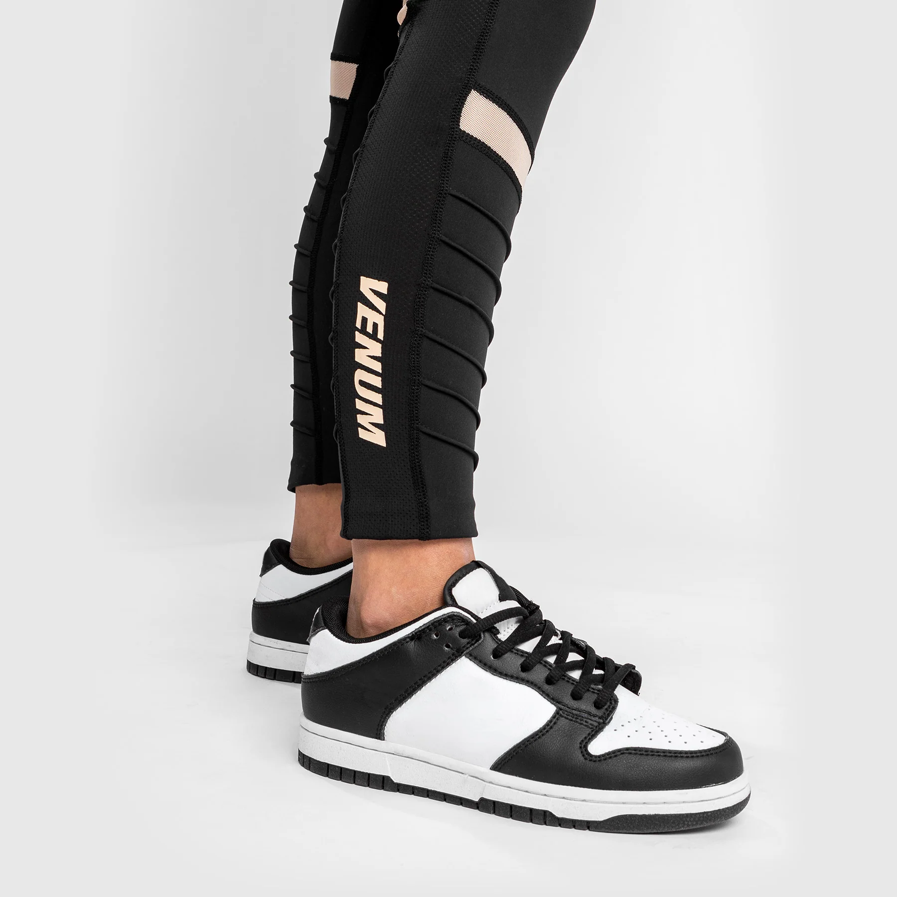 Venum Moto 7/8 Leggings – Schwarz/Sand - Image 7
