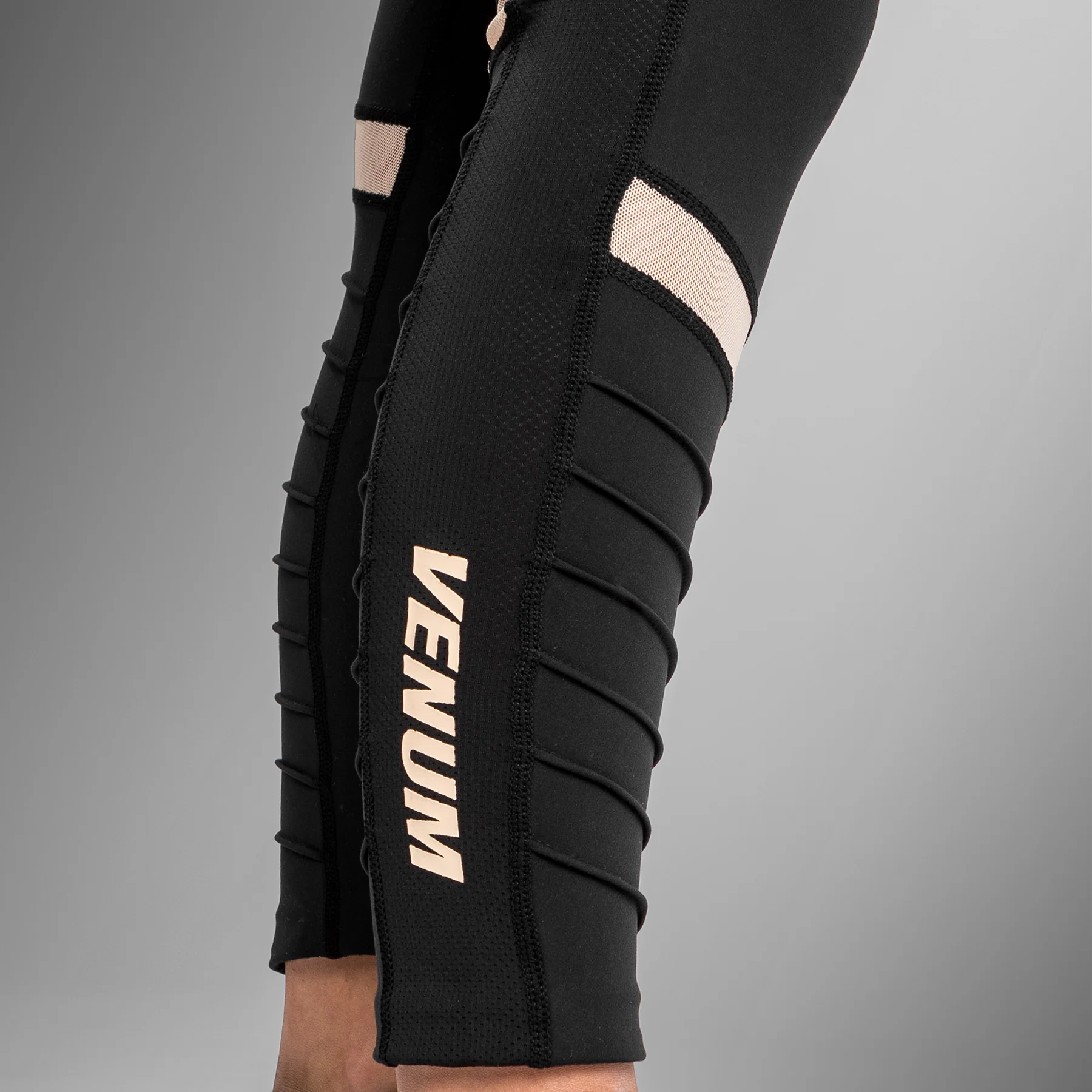 Venum Moto Leggings - Schwarz/Sand - Image 6