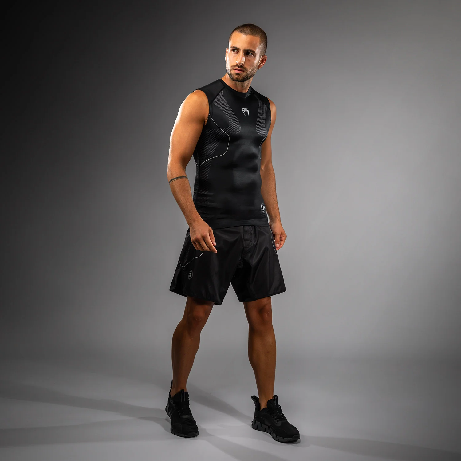 Venum Nexus Ärmelloses Rashguard – Schwarz/Silber - Image 6