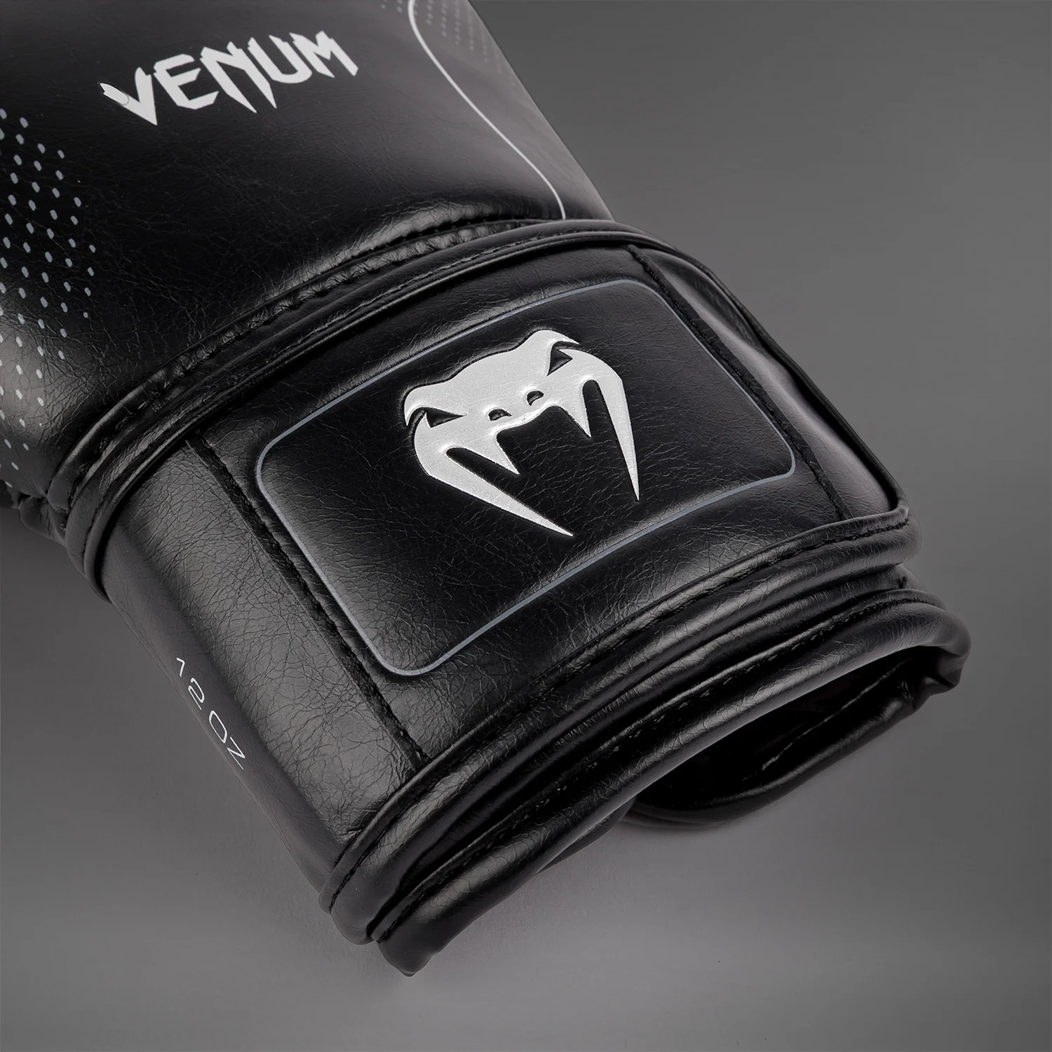 Venum Nexus Boxhandschuhe – Schwarz/Silber - Image 4