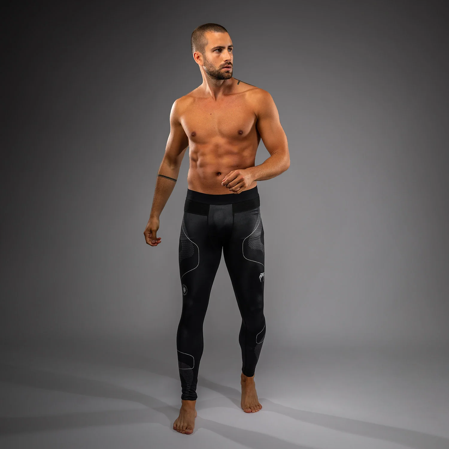 Venum Nexus Spats – Schwarz/Silber - Image 4