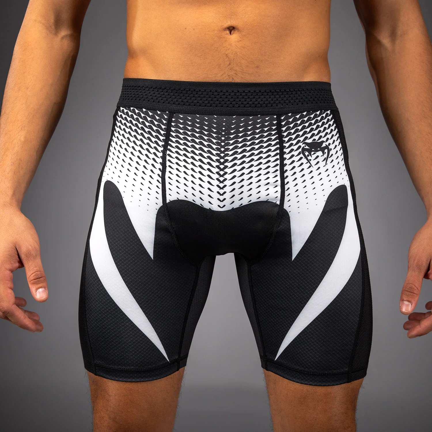 Venum No Gi Vale Tudo Shorts - Schwarz/Weiß - Image 2