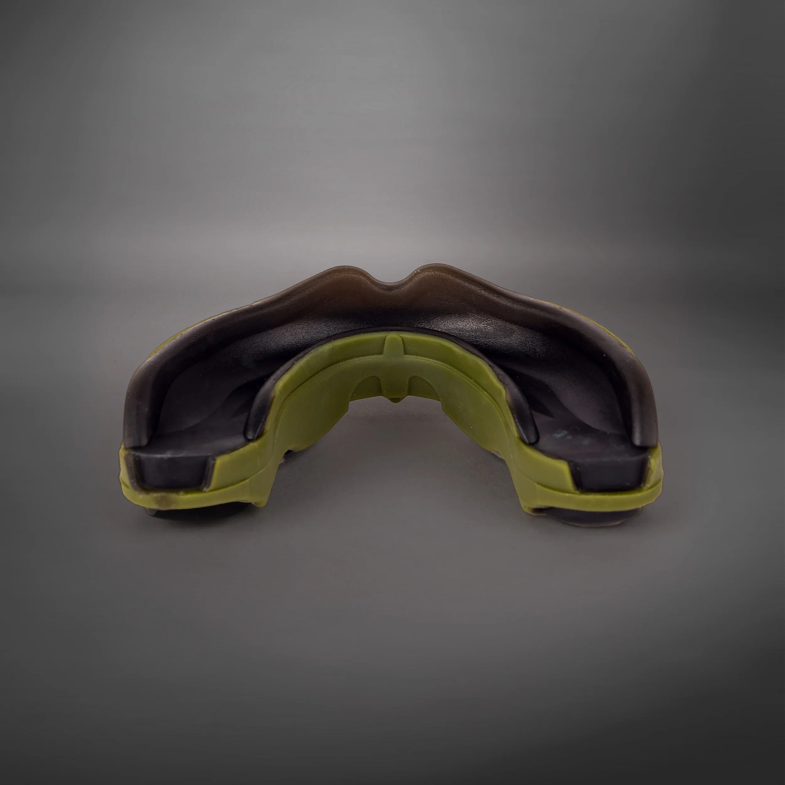 Venum Predator Mundschutz – Schwarz/Kaki - Image 5