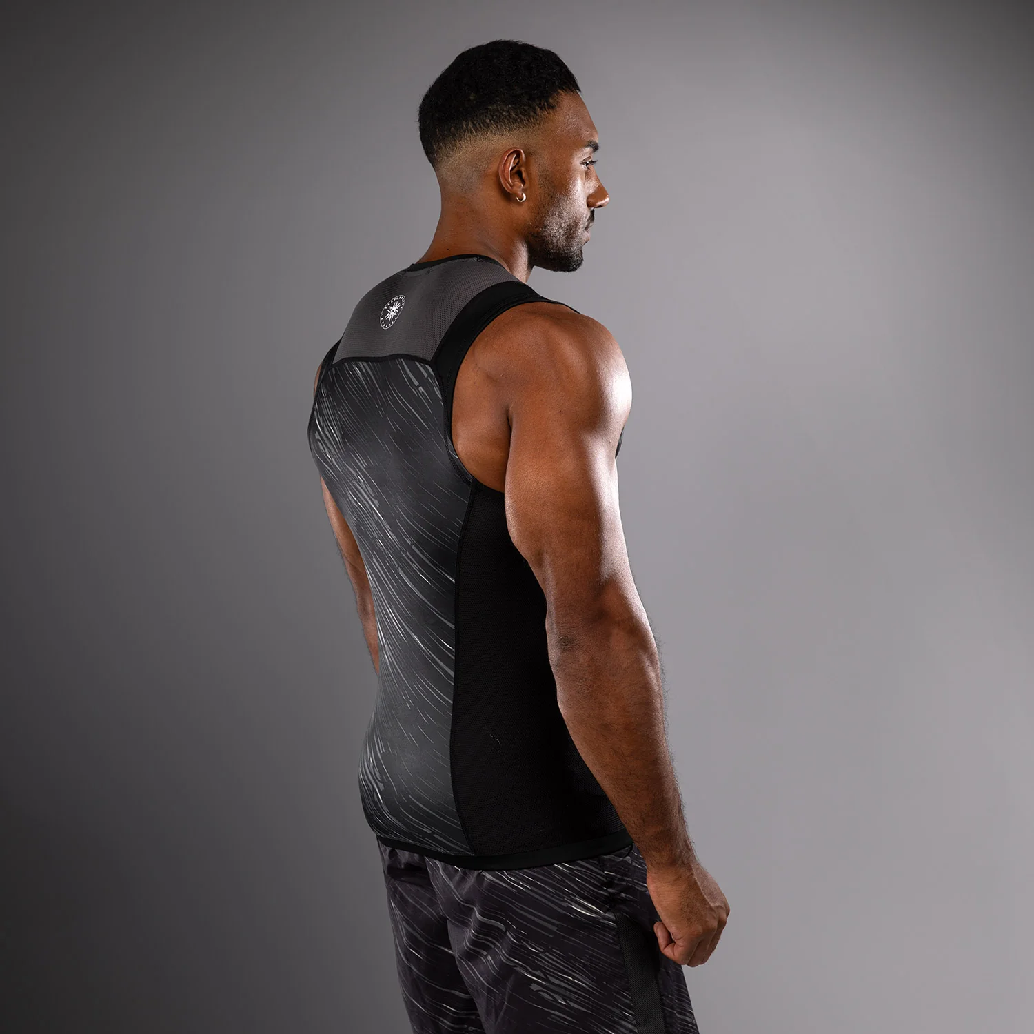 Venum Rapid Ärmelloses Rashguard - Schwarz/Sturmgrau - Image 5