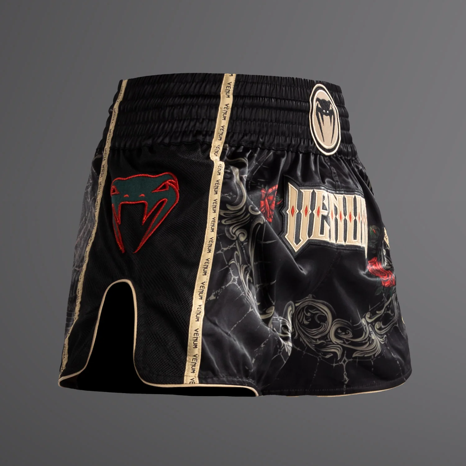 Venum Santa Muerte 5.0 Muay Thai Shorts - Tiefes Schwarz/Gold - Image 2