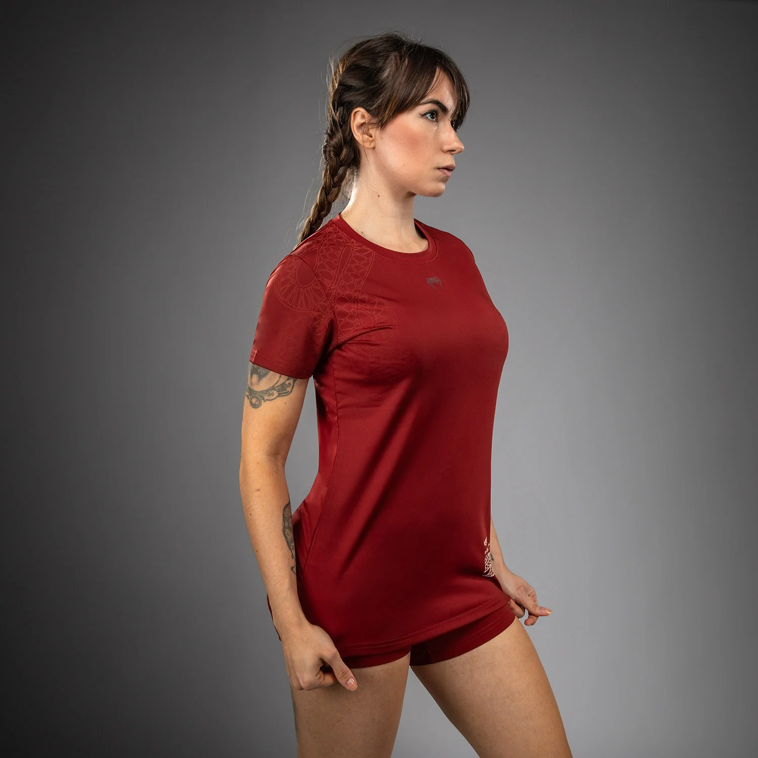 Venum Serpenti Damen Dry-Tech T-Shirt – Burgunder/Elfenbein - Image 4