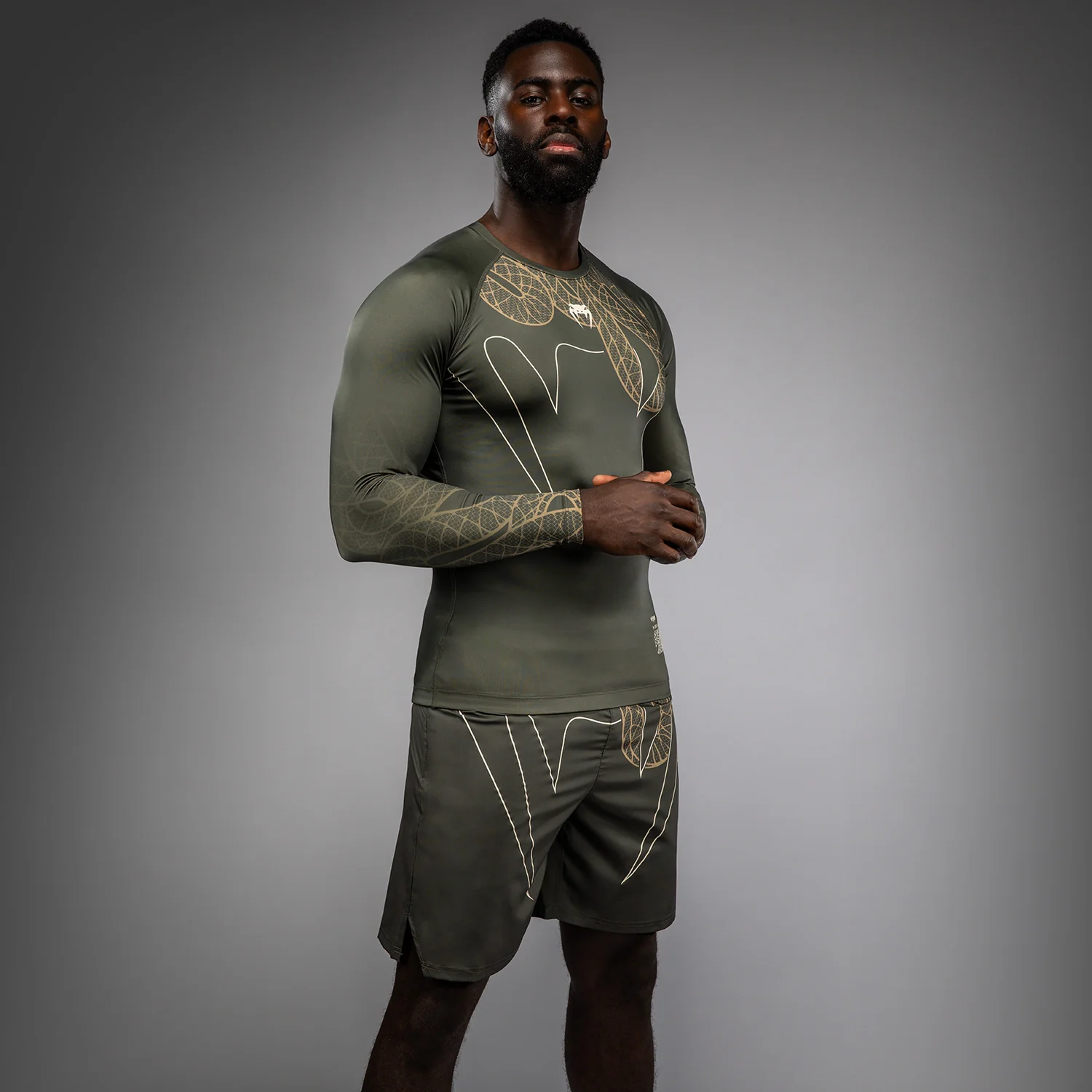 Venum Serpenti Langarm Rashguard – Khaki/Bronze/Ivory - Image 3