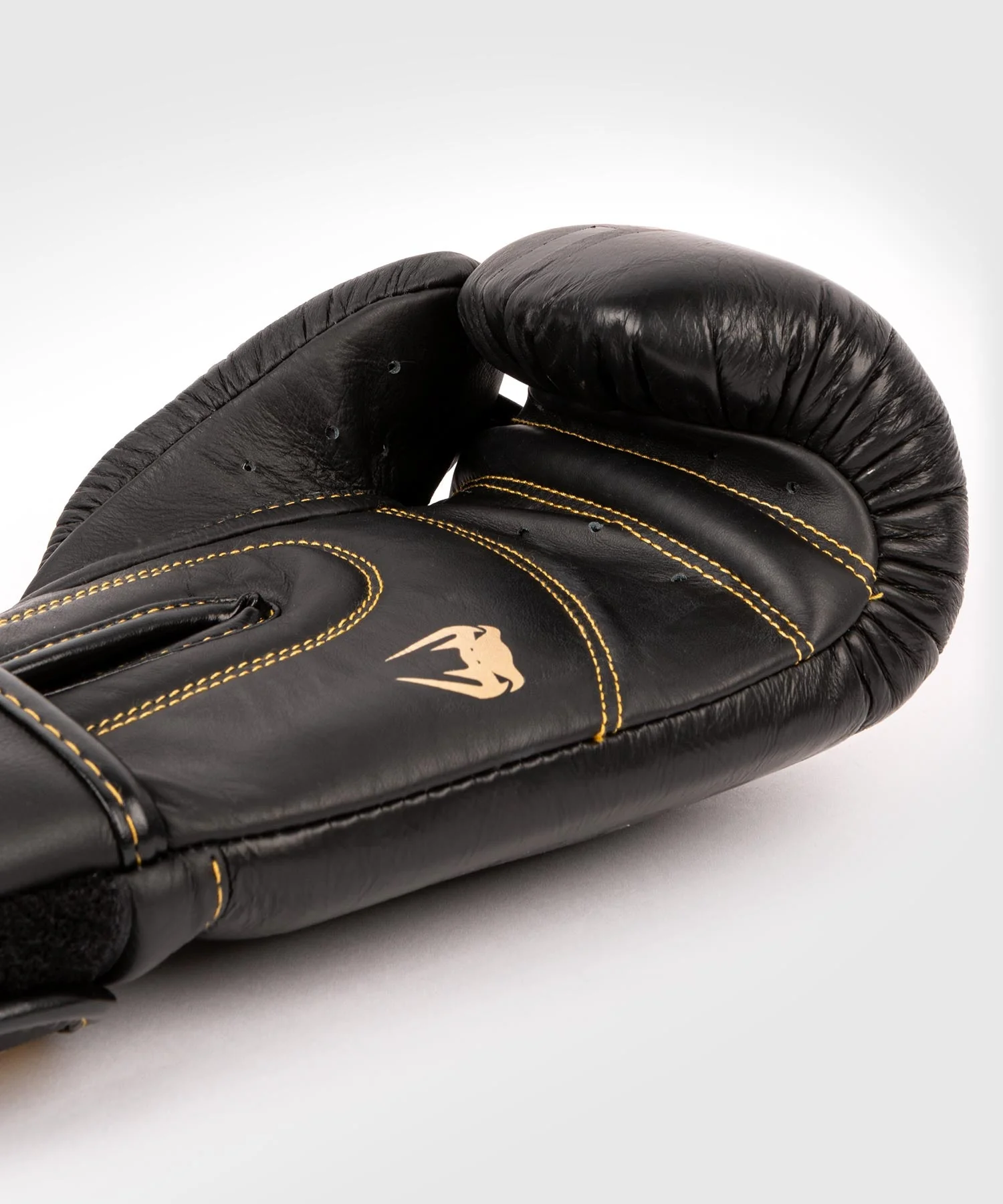 Venum Shield professionelle Boxhandschuhe - Klettverschluss - Schwarz/Schwarz-Gold - Image 6