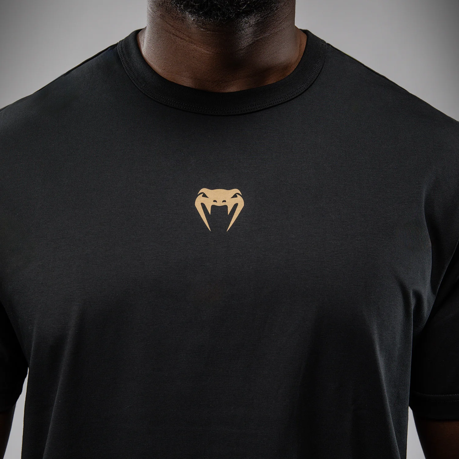 Venum Invader T-Shirt - Schwarz/Sand - Image 4