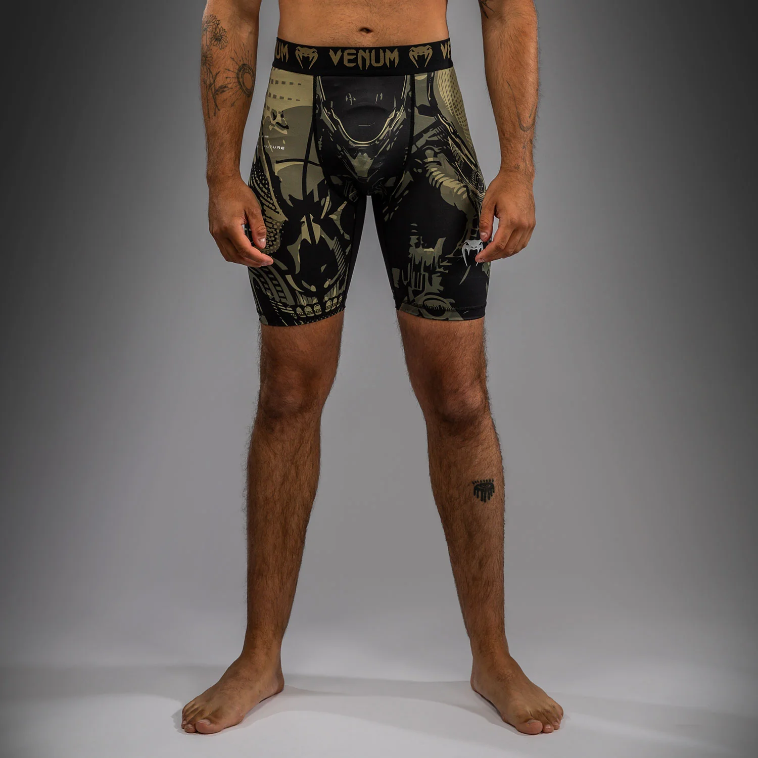 Venum Invader Vale Tudo Shorts - Schwarz/Sand