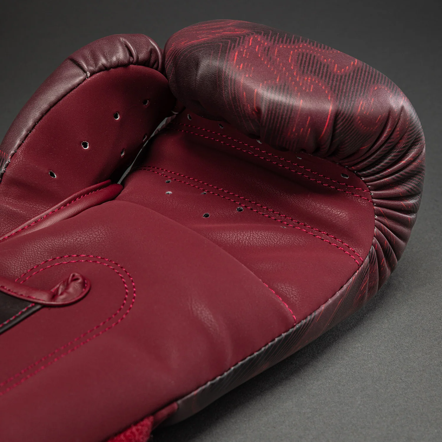 Venum Spectre Boxhandschuhe – Schwarz/Rot - Image 4