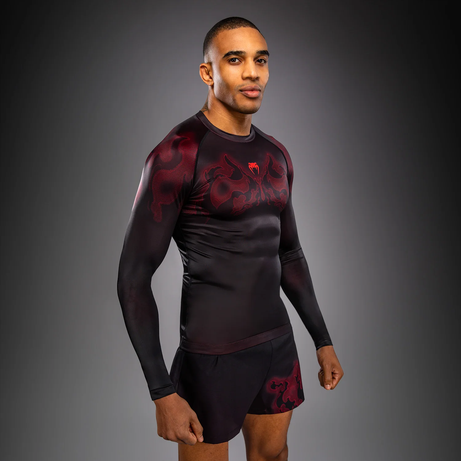 Venum Spectre Langarm Rashguard – Schwarz/Rot - Image 3