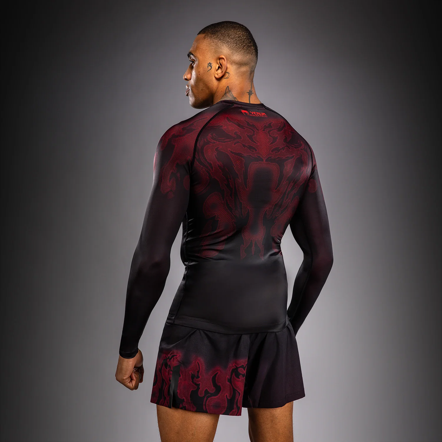 Venum Spectre Langarm Rashguard – Schwarz/Rot - Image 4