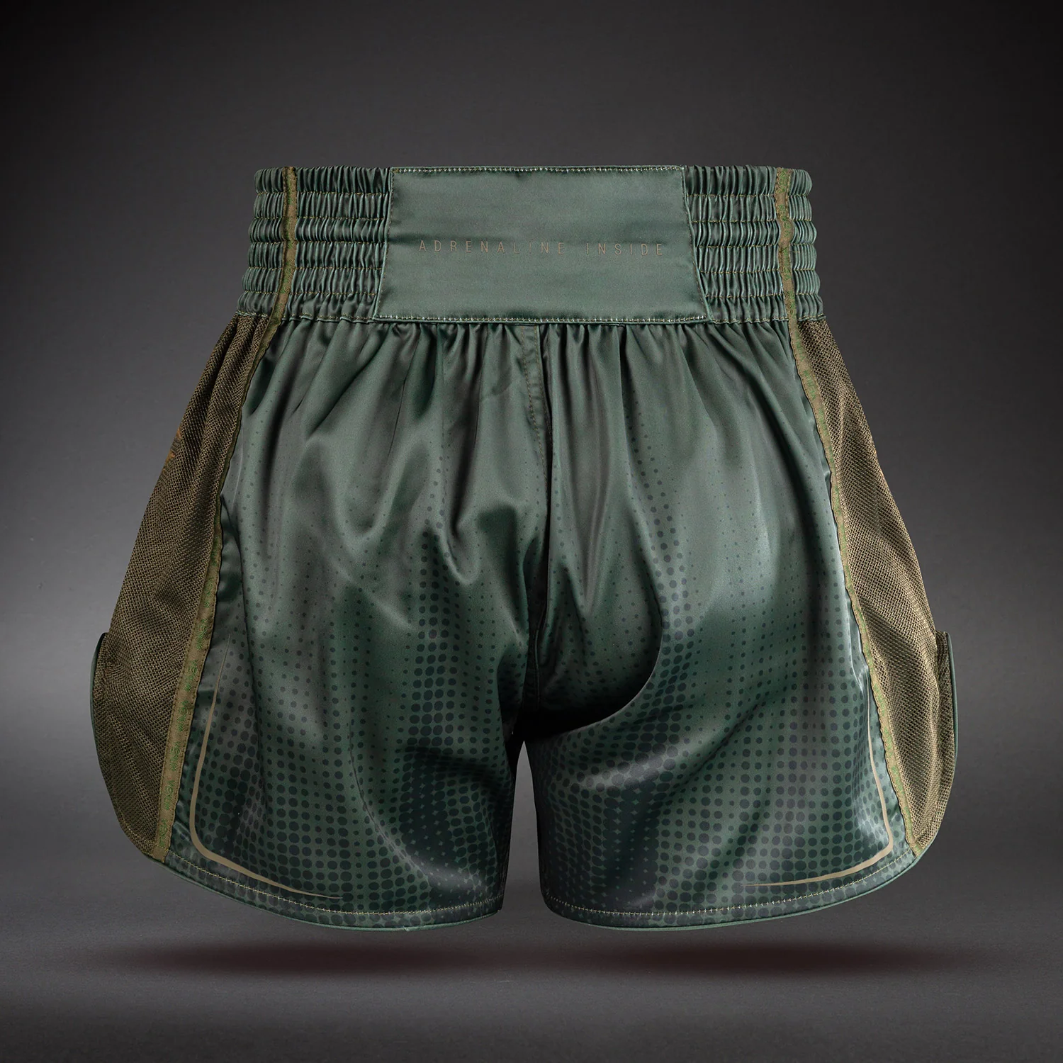 Venum Stealth Muay-Thai-Shorts – Khaki/Dunkelgrün - Image 3
