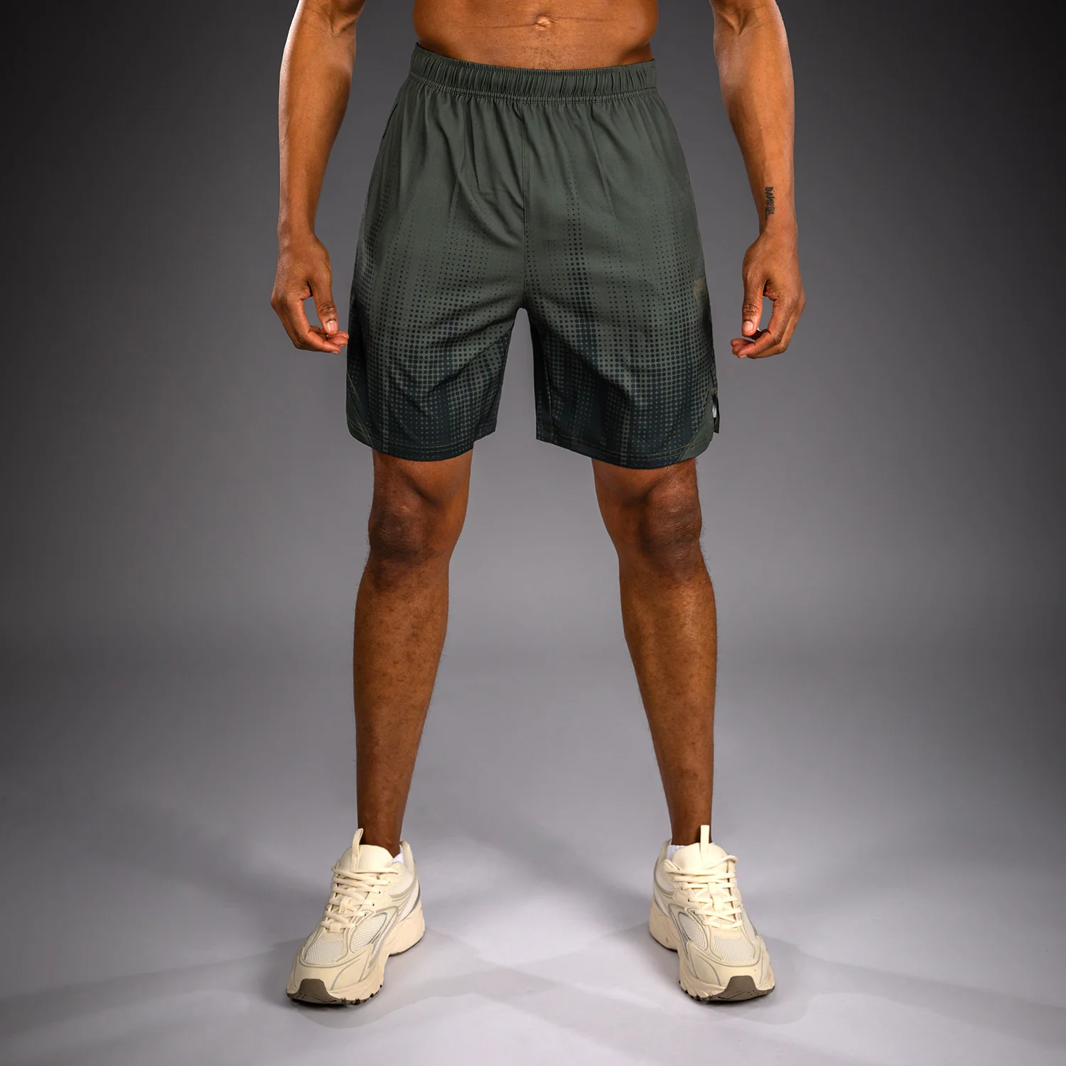 Venum Stealth Trainingshorts – Khaki/Dunkelgrün