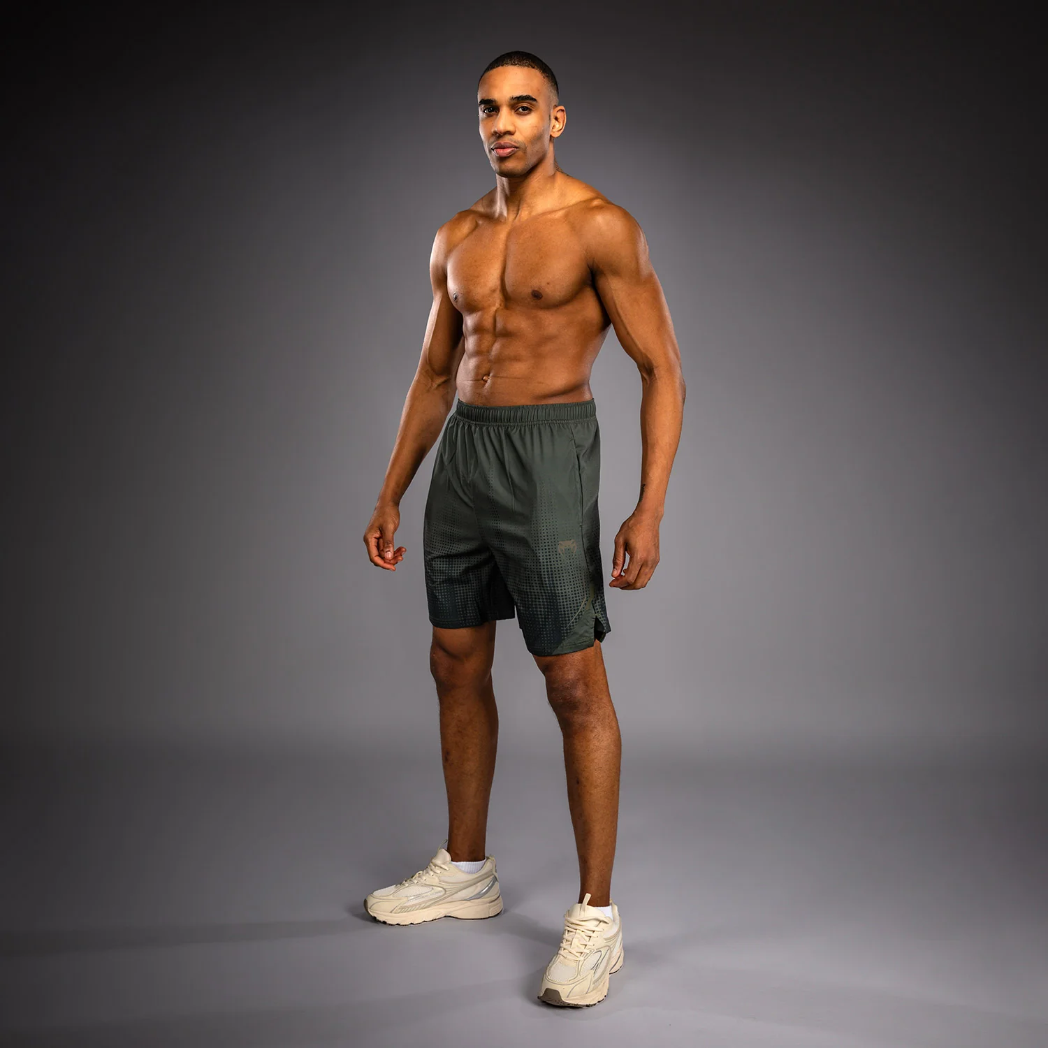 Venum Stealth Trainingshorts – Khaki/Dunkelgrün - Image 2