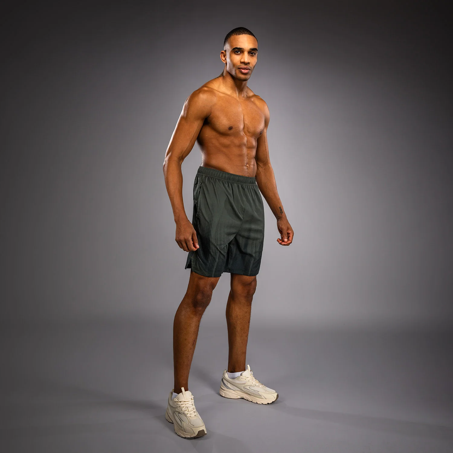 Venum Stealth Trainingshorts – Khaki/Dunkelgrün - Image 3