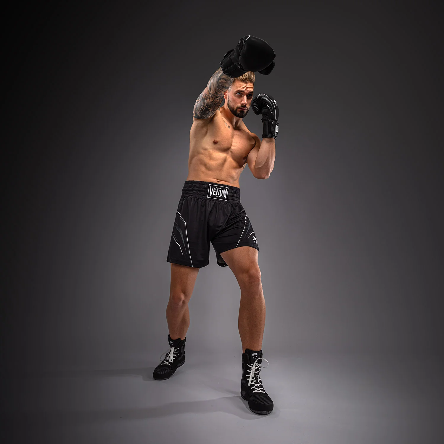 Venum Streamline Boxshorts – Schwarz/Weiß - Image 6