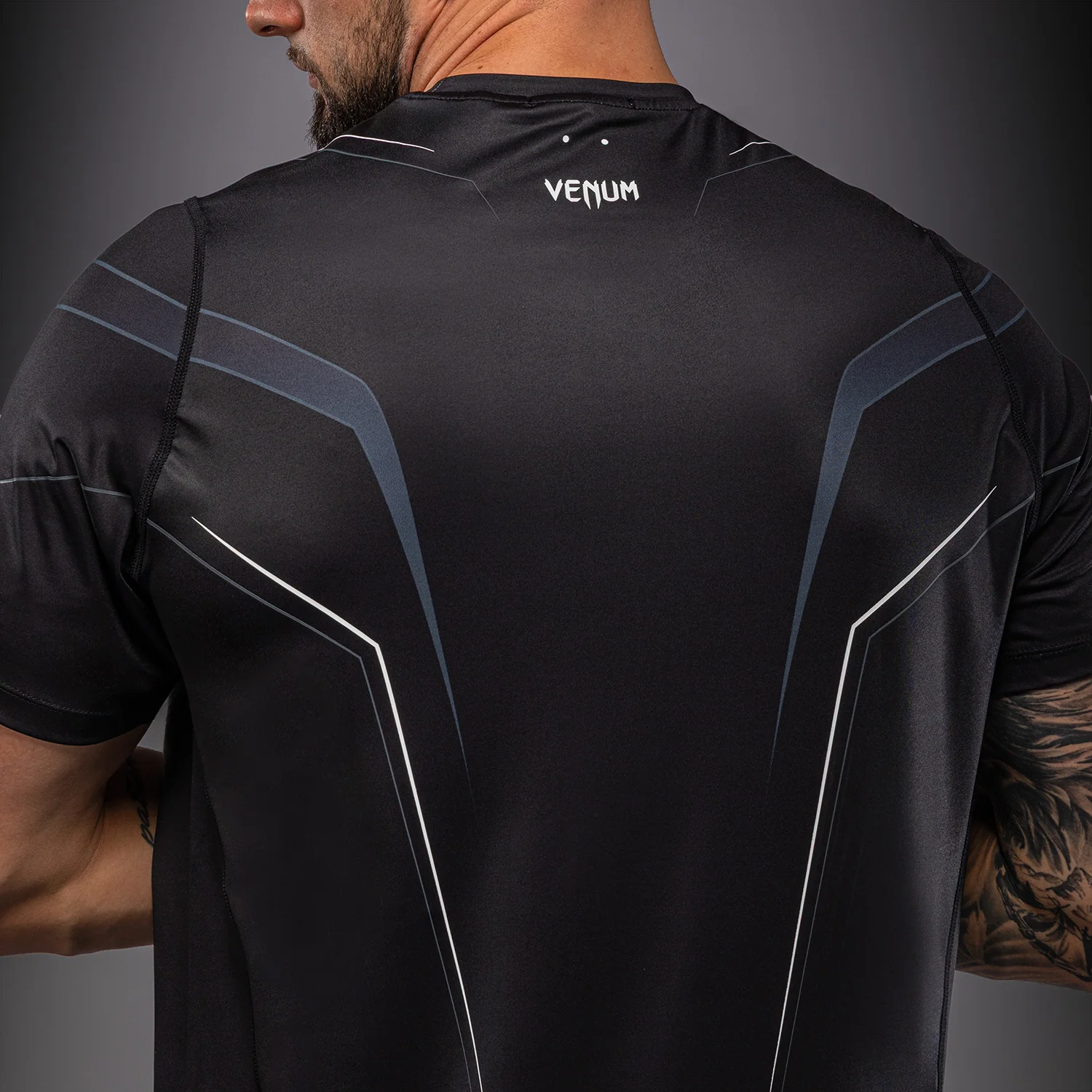 Venum Streamline Dry-Tech T-Shirt – Schwarz/Weiß - Image 7