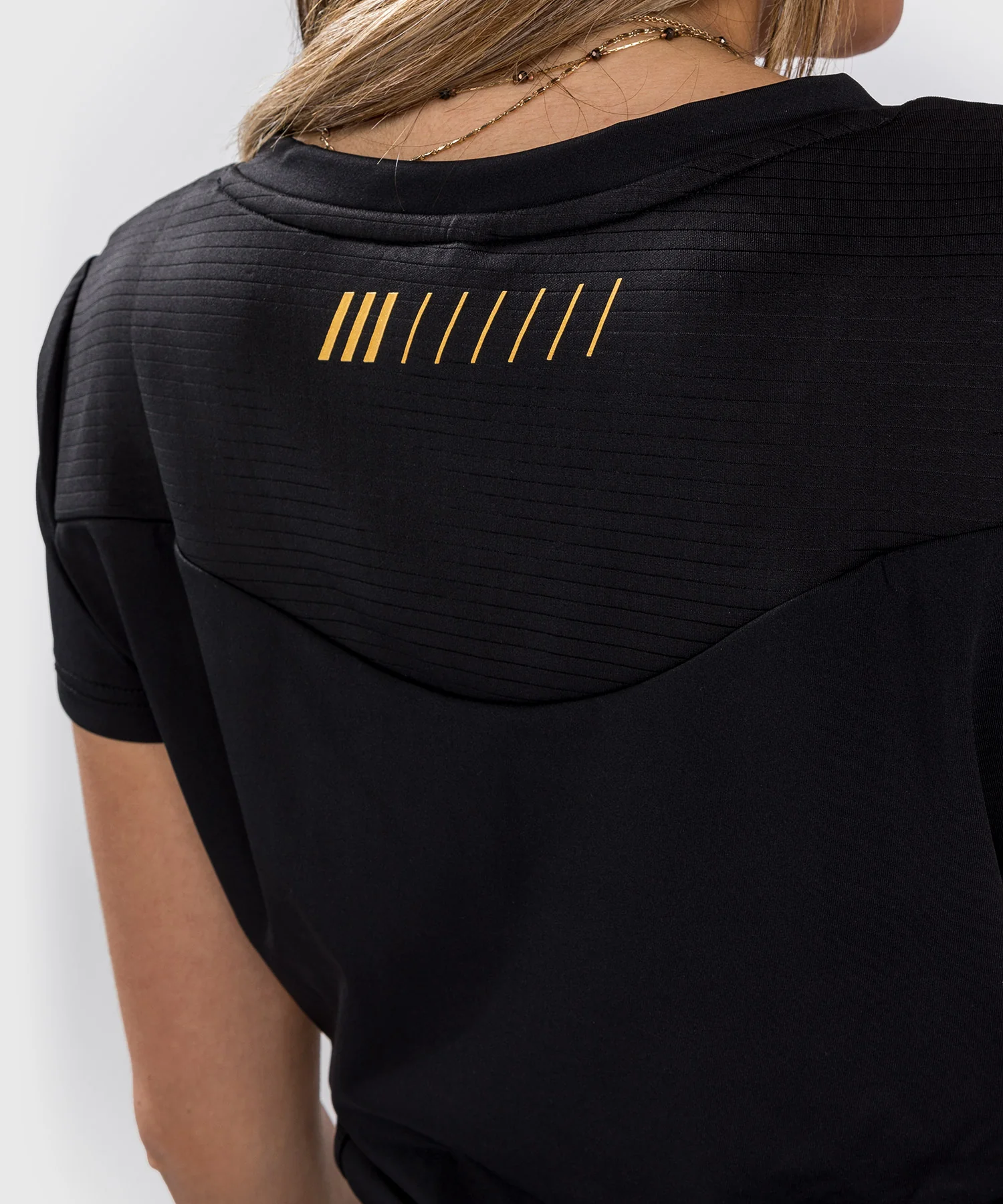 Venum Tempest 2.0 Dry Tech T-shirt : Schwarz / Gold - Image 7