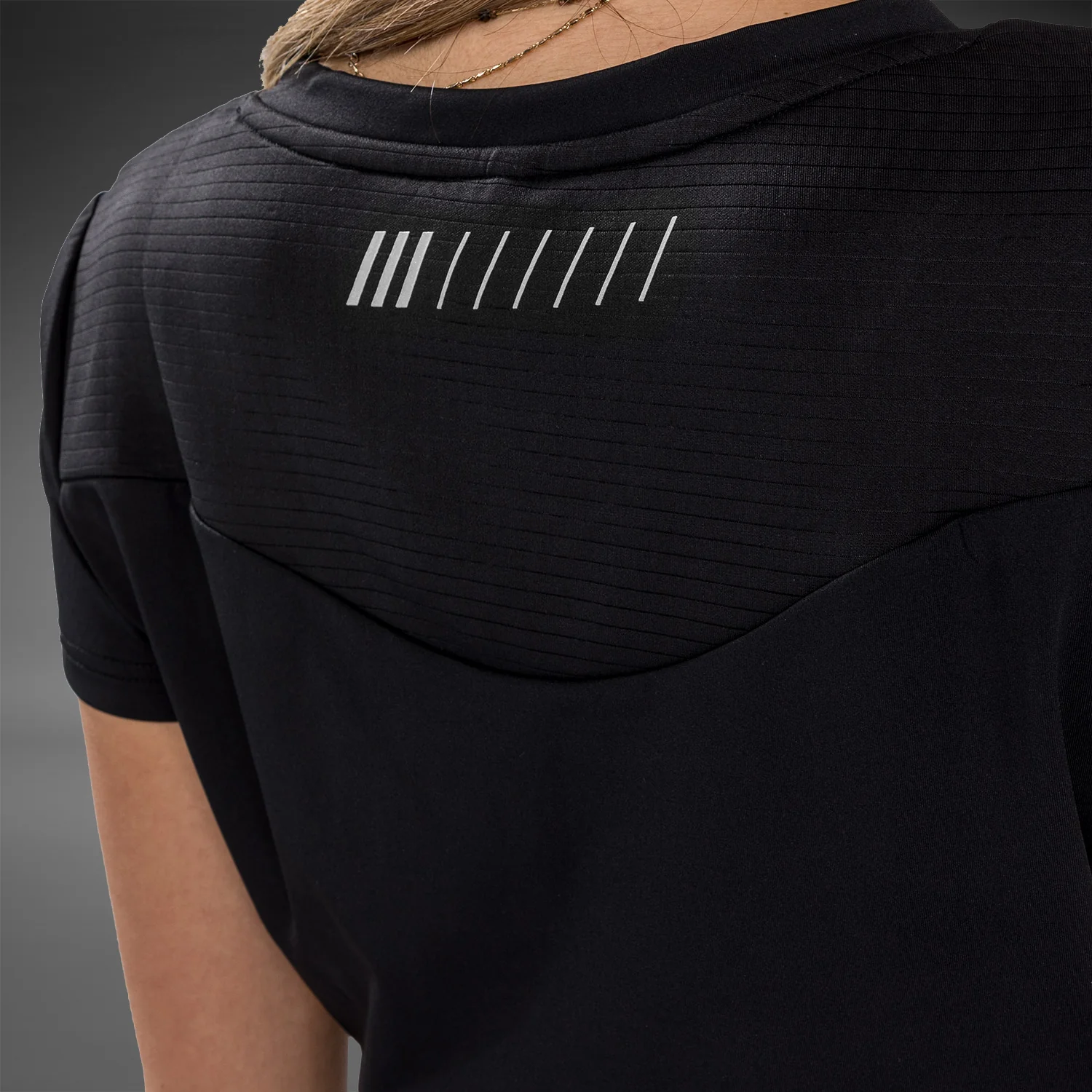 Venum Tempest 2.0 Dry Tech T-shirt : Schwarz / Grau - Image 6