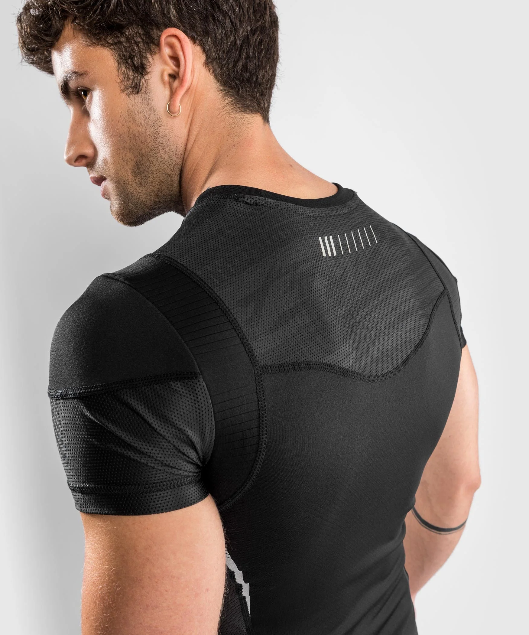 Venum Tempest 2.0 Kompressionsshirt (Kurzarm) : Schwarz / Grau - Image 6