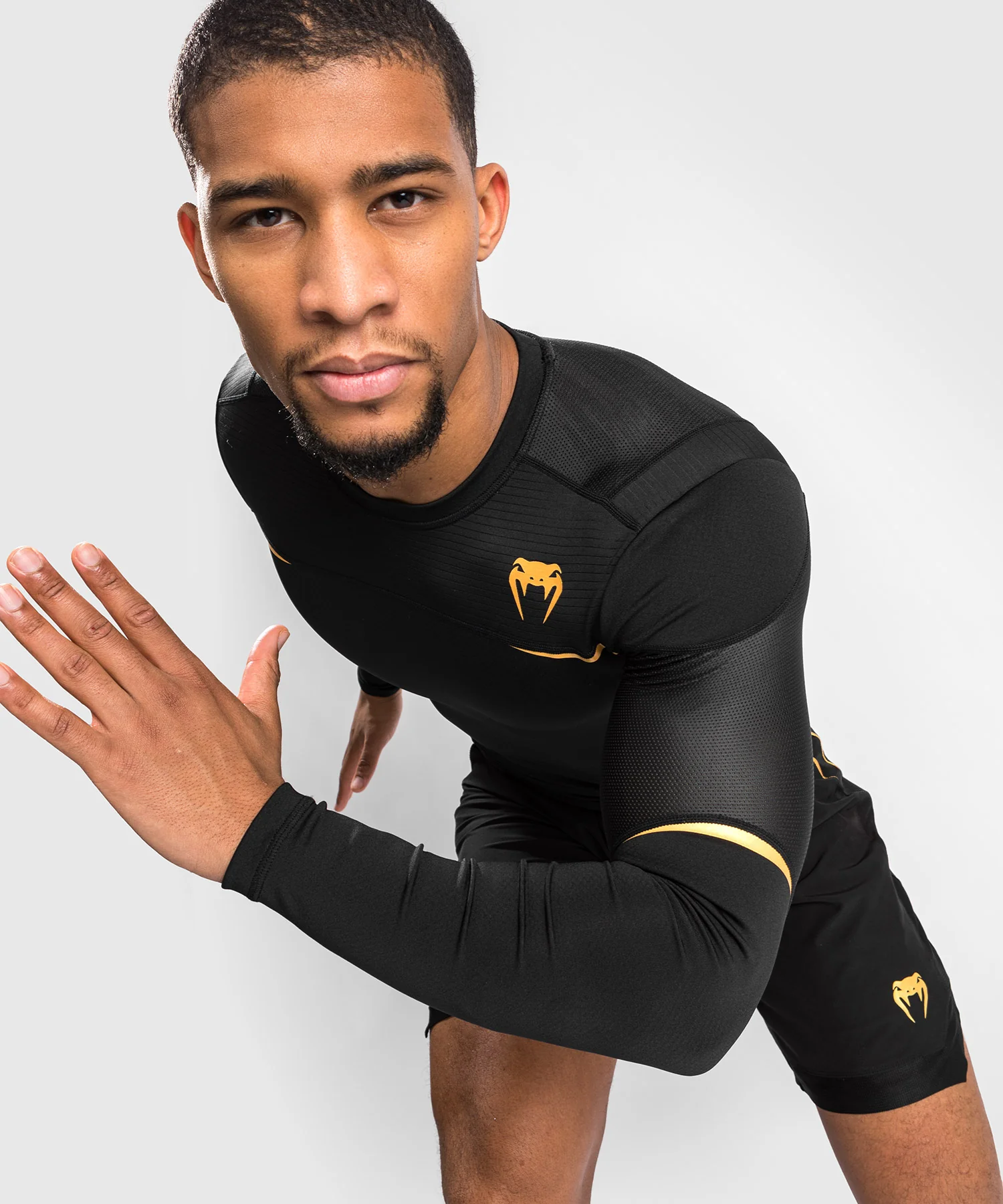 Venum Tempest 2.0 Kompressionsshirt (Langarm) : Schwarz / Gold