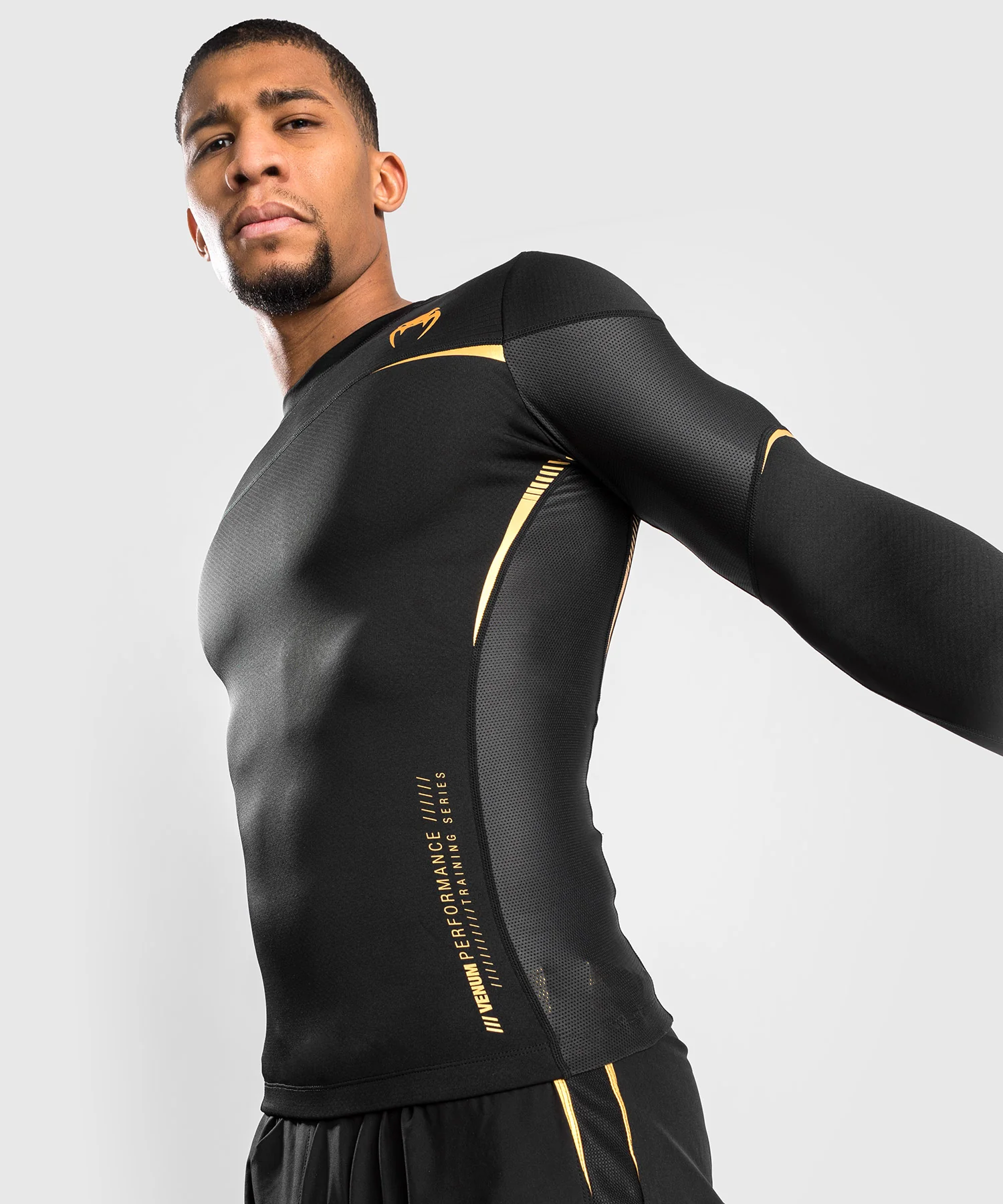 Venum Tempest 2.0 Kompressionsshirt (Langarm) : Schwarz / Gold - Image 3