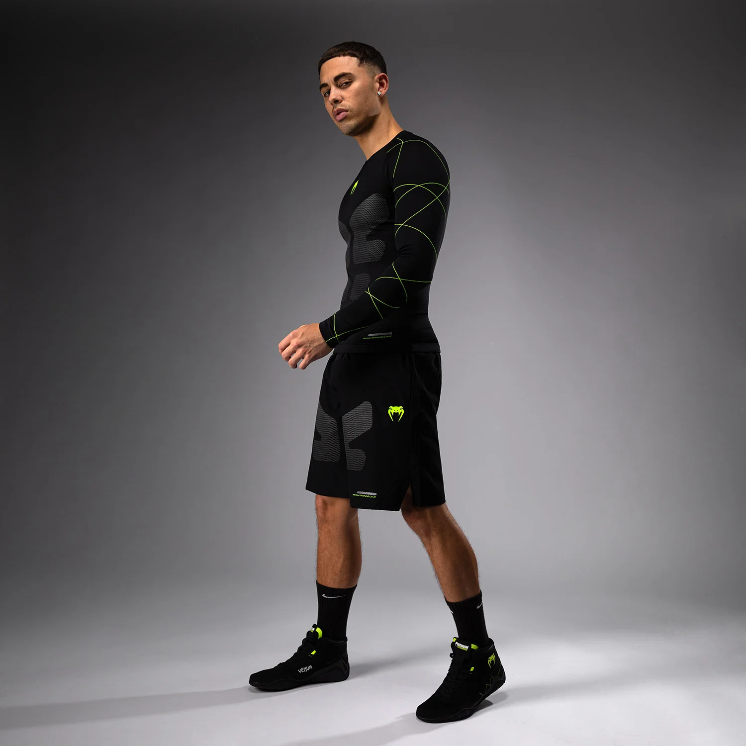 Venum Training Camp 4.0 Langarm Rashguard - Schwarz/Neongrün - Image 2