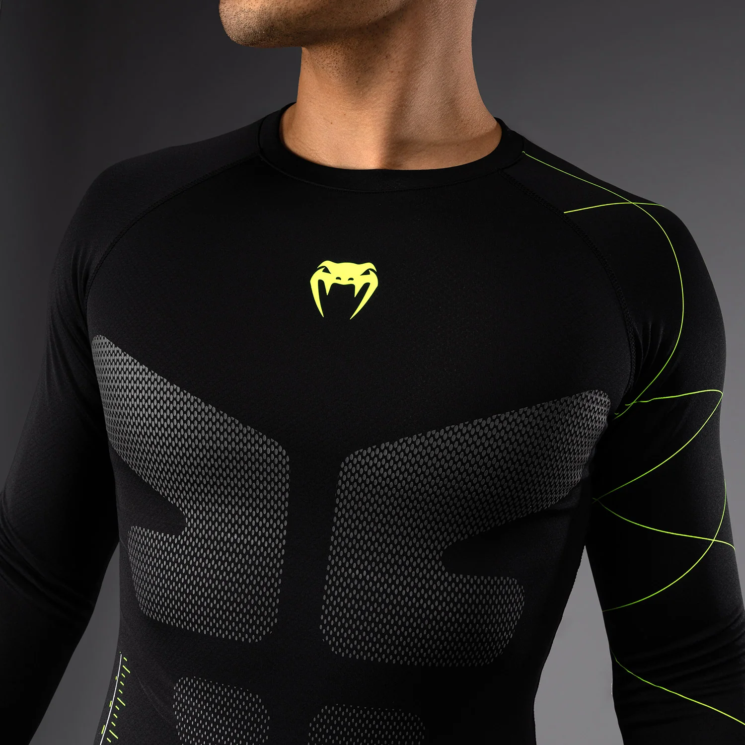 Venum Training Camp 4.0 Langarm Rashguard - Schwarz/Neongrün - Image 6