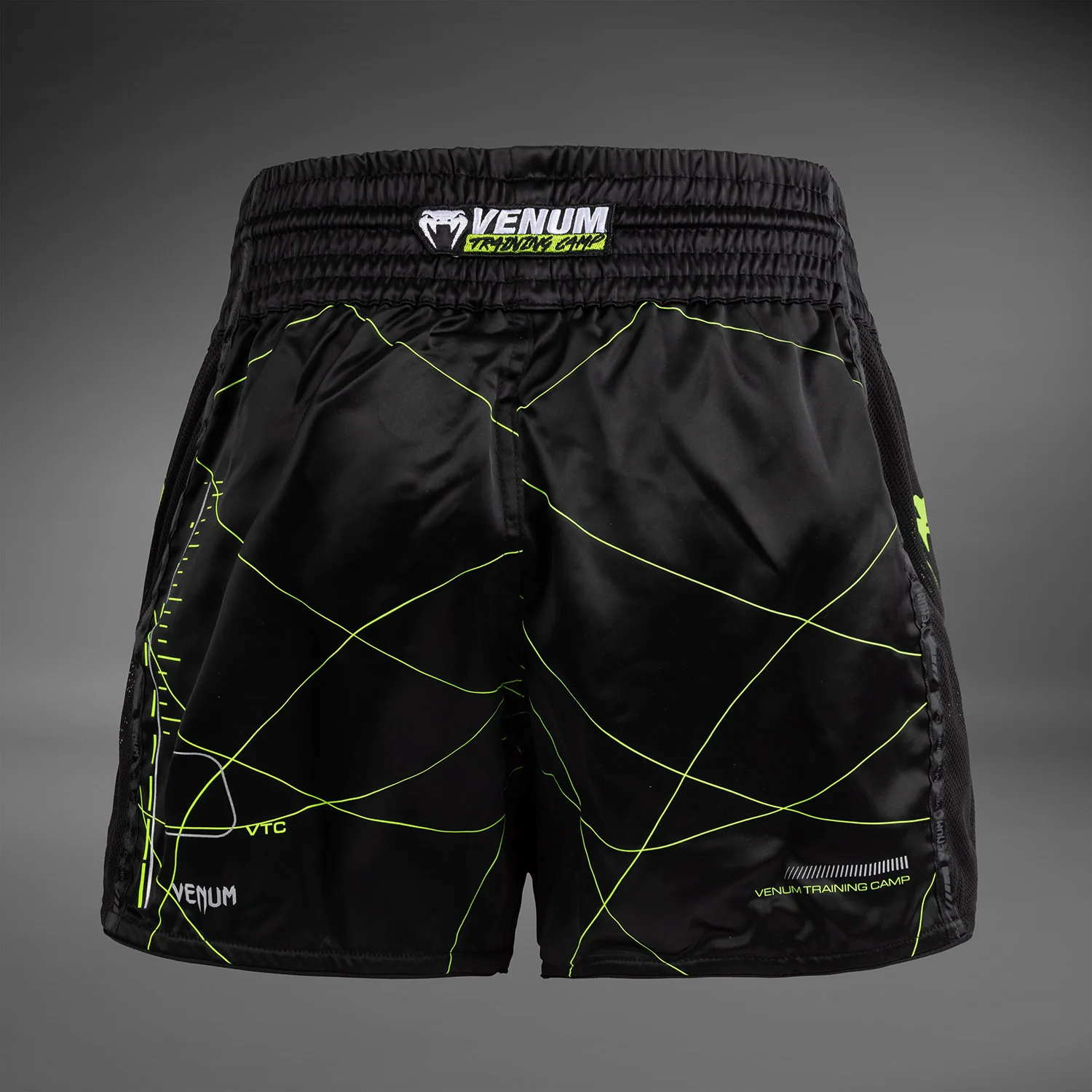 Venum Training Camp 4.0 Muay Thai Shorts - Schwarz/Neongrün - Image 3