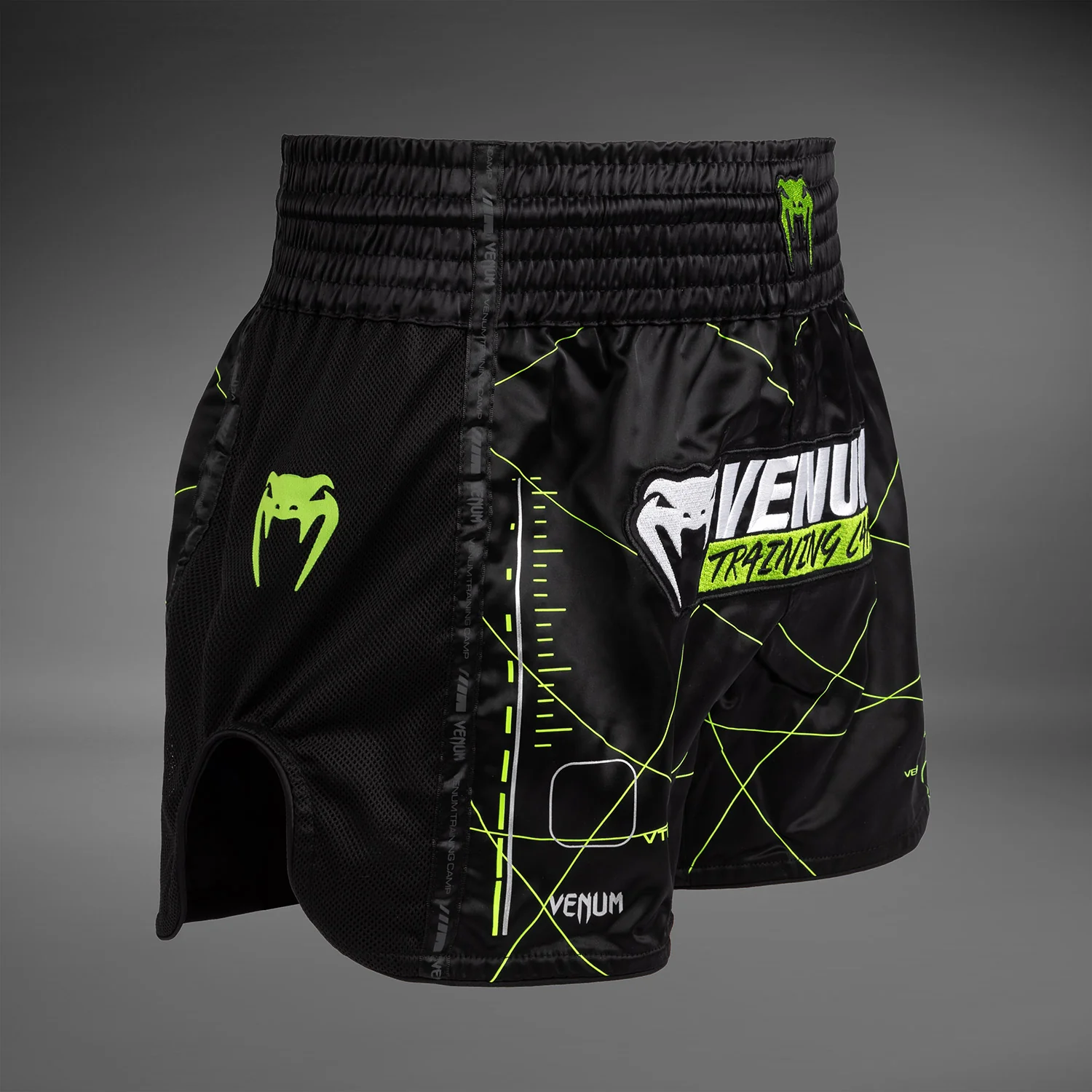 Venum Training Camp 4.0 Muay Thai Shorts - Schwarz/Neongrün - Image 4