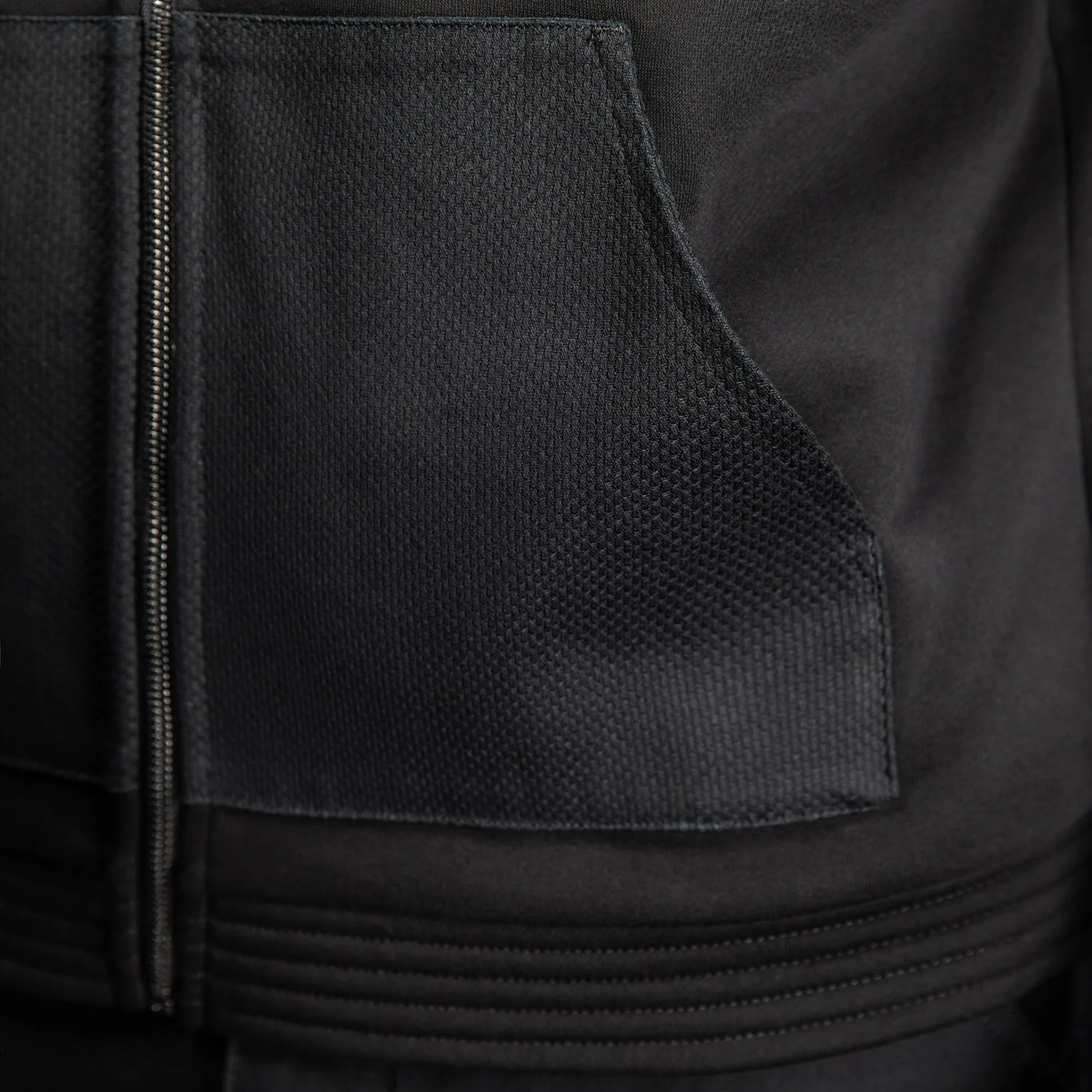 Venum Urban Gi Kapuzenpullover mit Reißverschluss – Schwarz - Image 6
