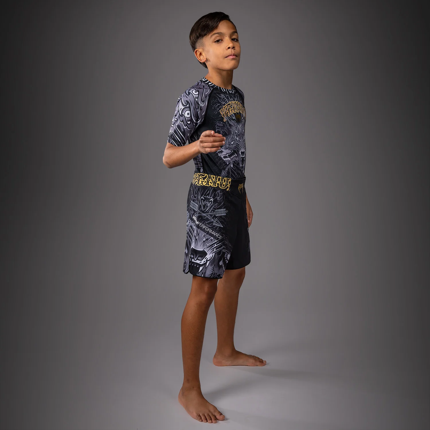 Venum Wolf Atak Kinder Kurzarm Rashguard – Schwarz/Grau - Image 4