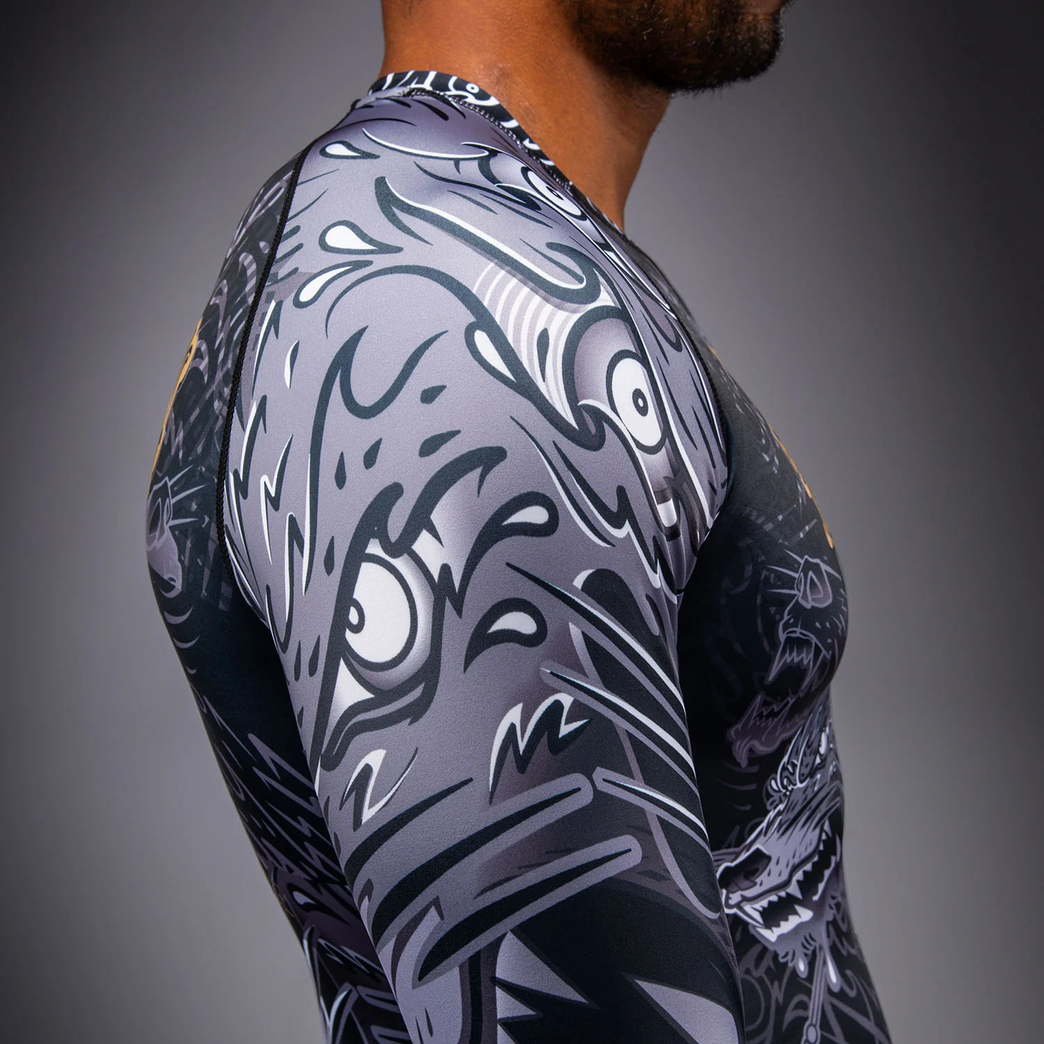Venum Wolf Atak Langarm Rashguard – Schwarz/Grau - Image 7