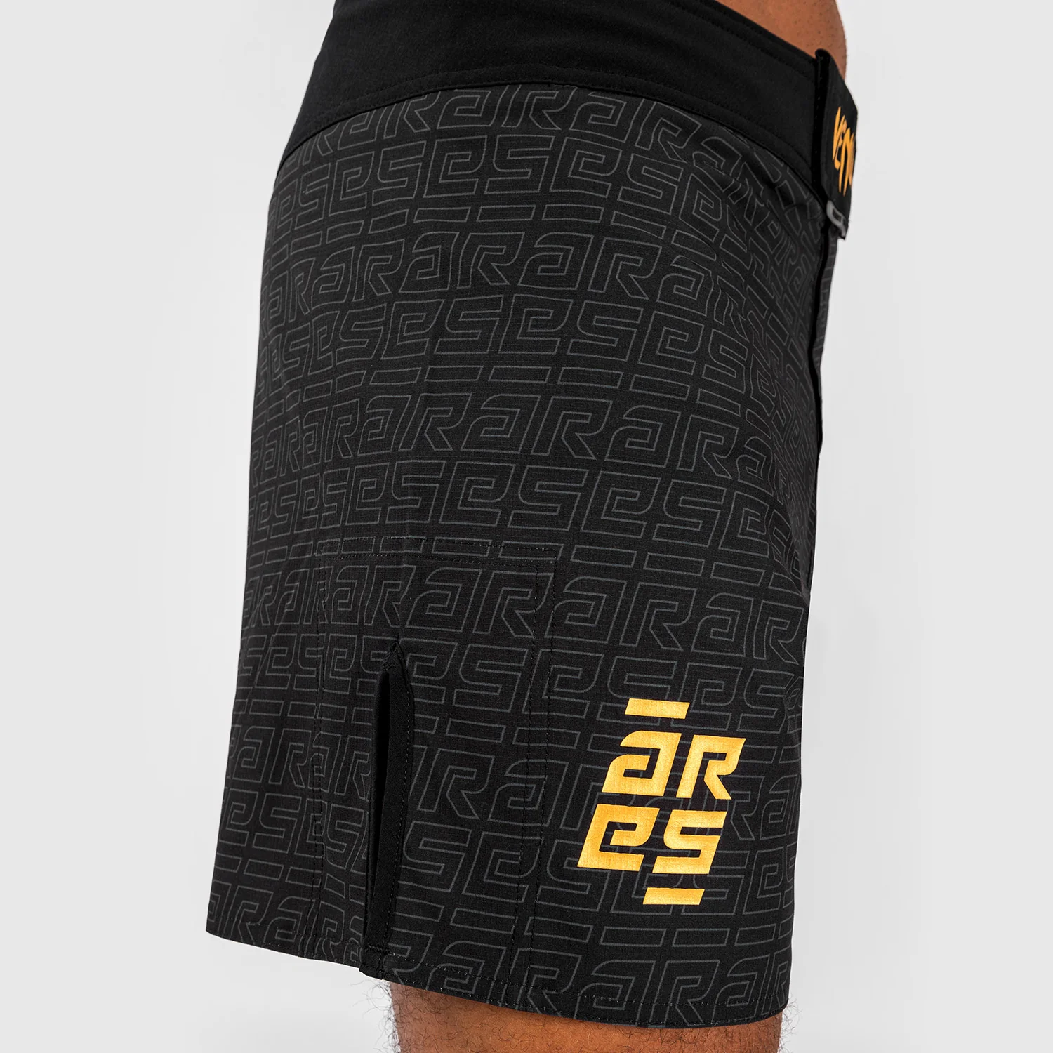 Venum x Ares Herren Kampfhosen - Schwarz/Gold - Image 10
