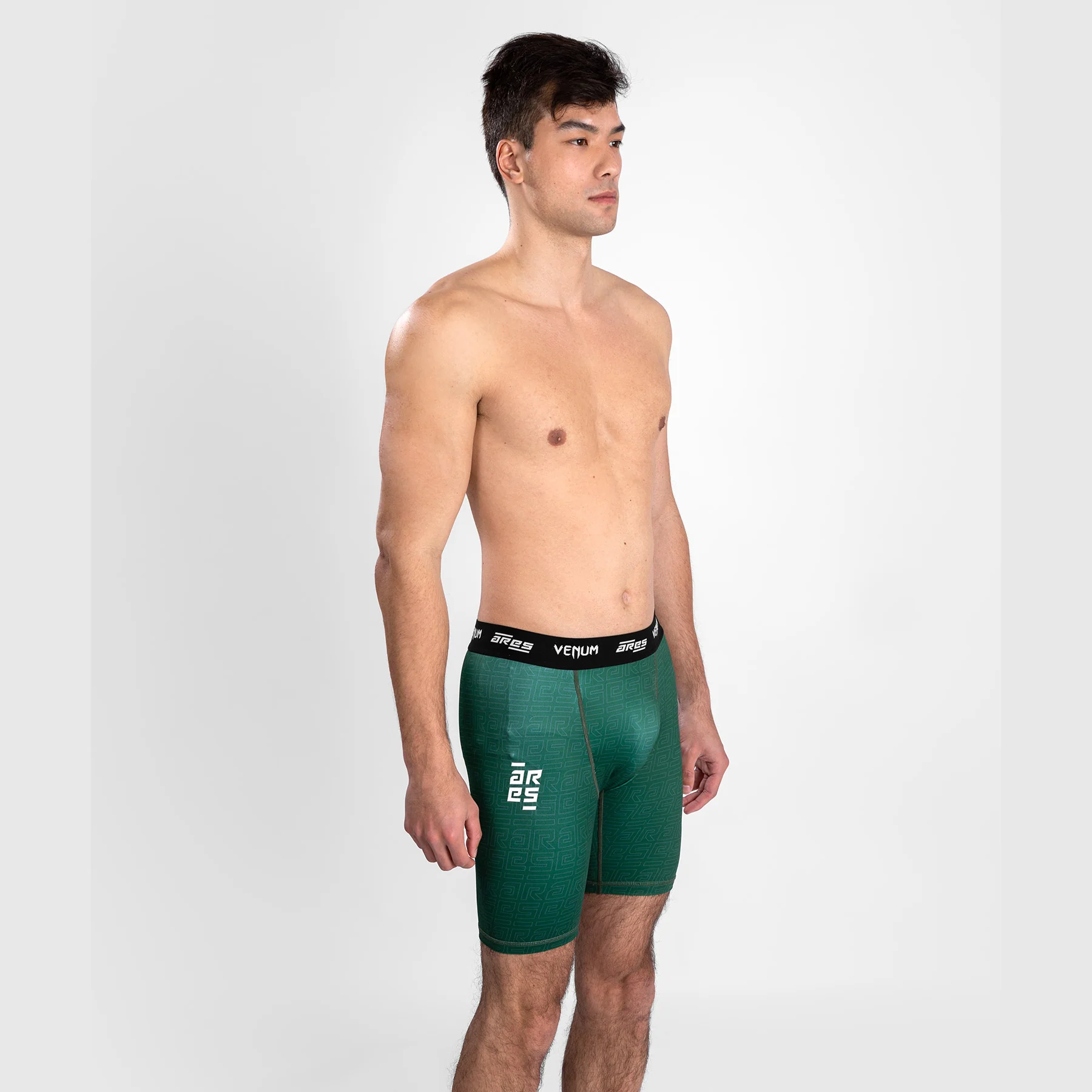 Venum x Ares 2.0 Kompressionsshorts - Khaki - Image 3