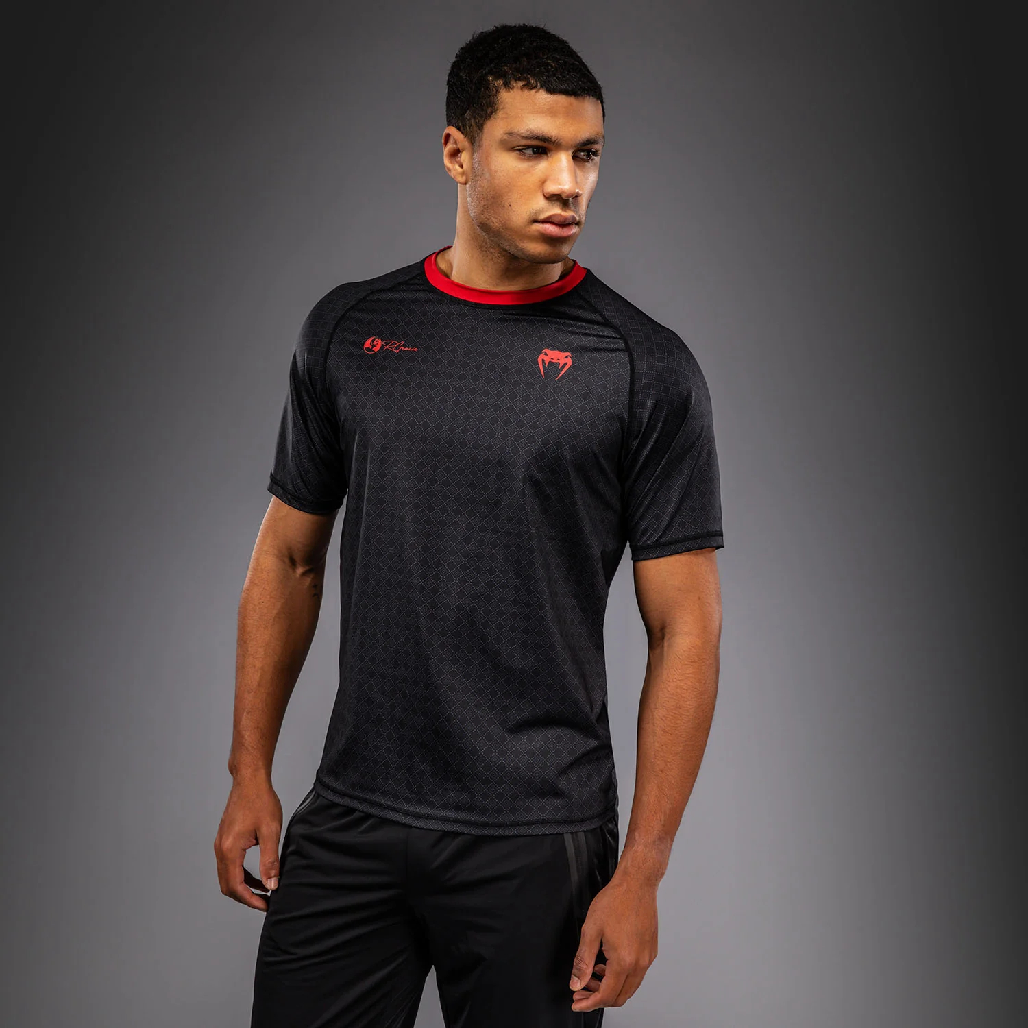 Venum x Roger Gracie Signature Dry-Tech-T‑Shirt - Schwarz/Rot - Image 3