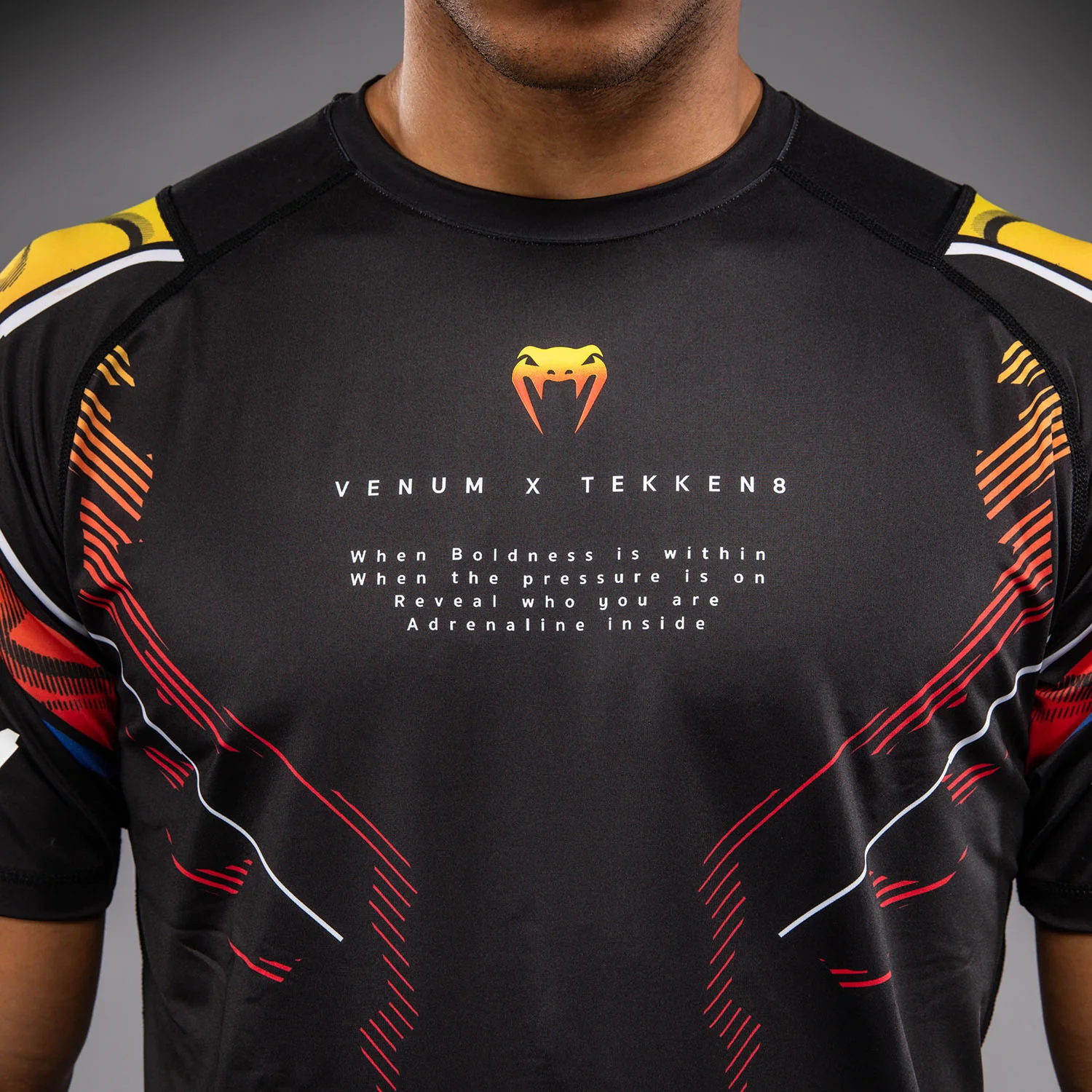 Venum x TEKKEN 8 Dry-Tech T‑Shirt Yoshimitsu - Schwarz/Orange - Image 4