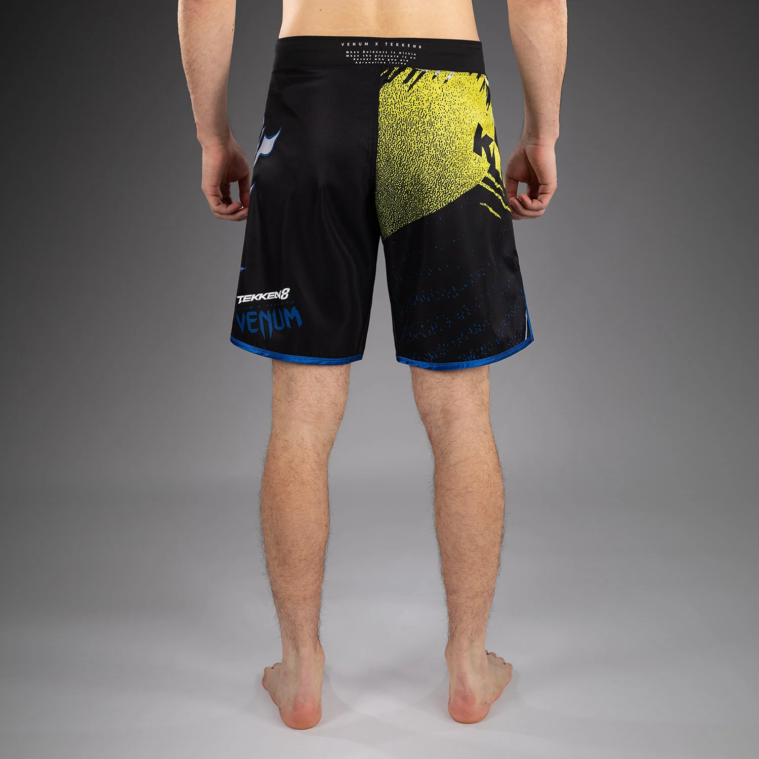 Venum x TEKKEN 8 Fightshorts - King - Schwarz/Gelb - Image 4