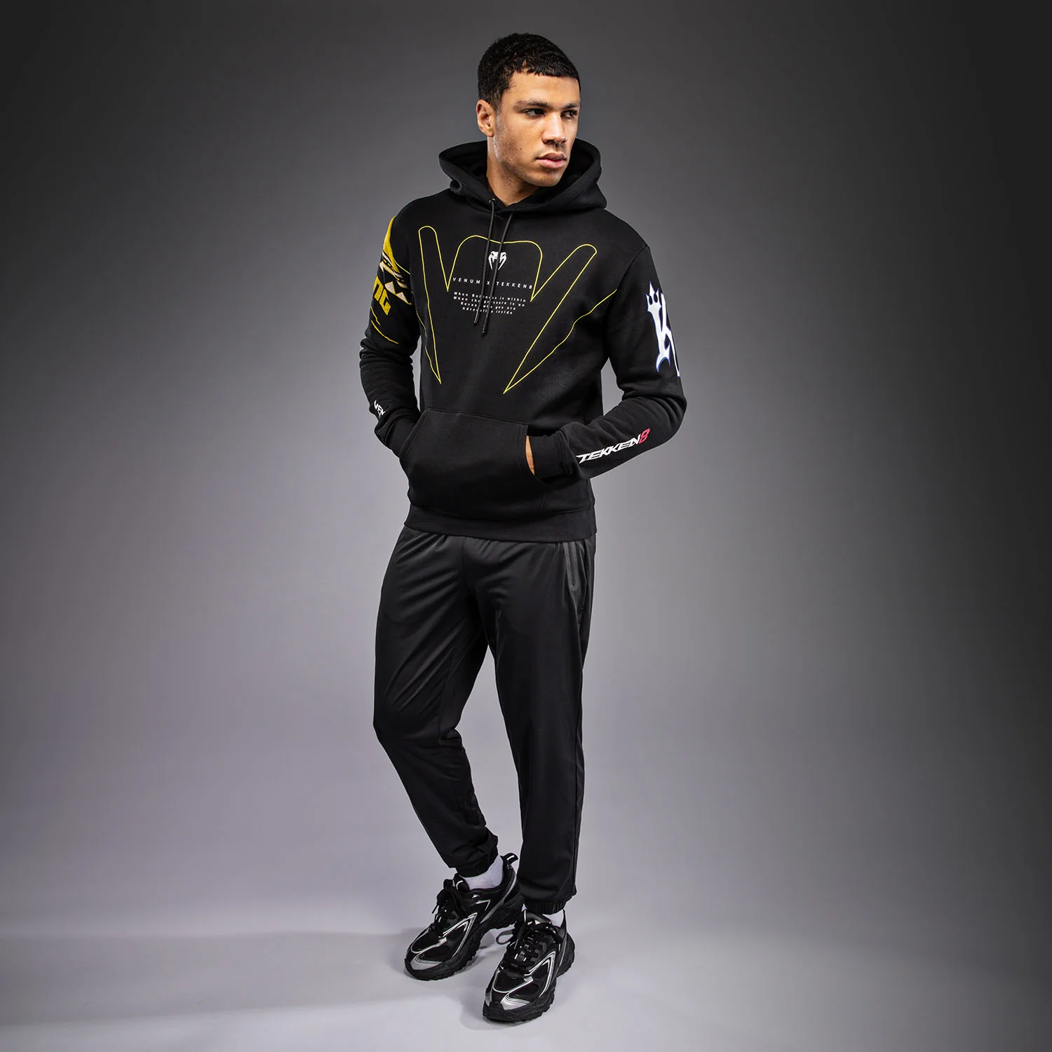 Venum x TEKKEN 8 Kapuzenpullover - King - Schwarz/Gelb - Image 9