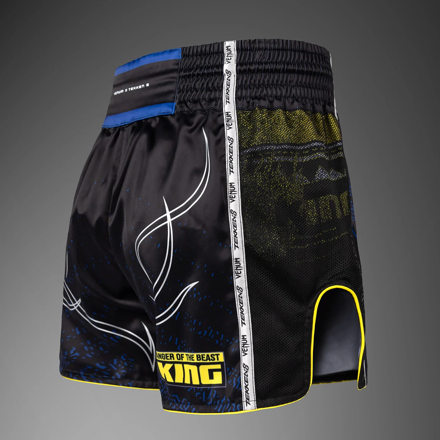 Venum x TEKKEN 8 Muay‑Thai‑Shorts - King - Schwarz/Gelb - Image 3
