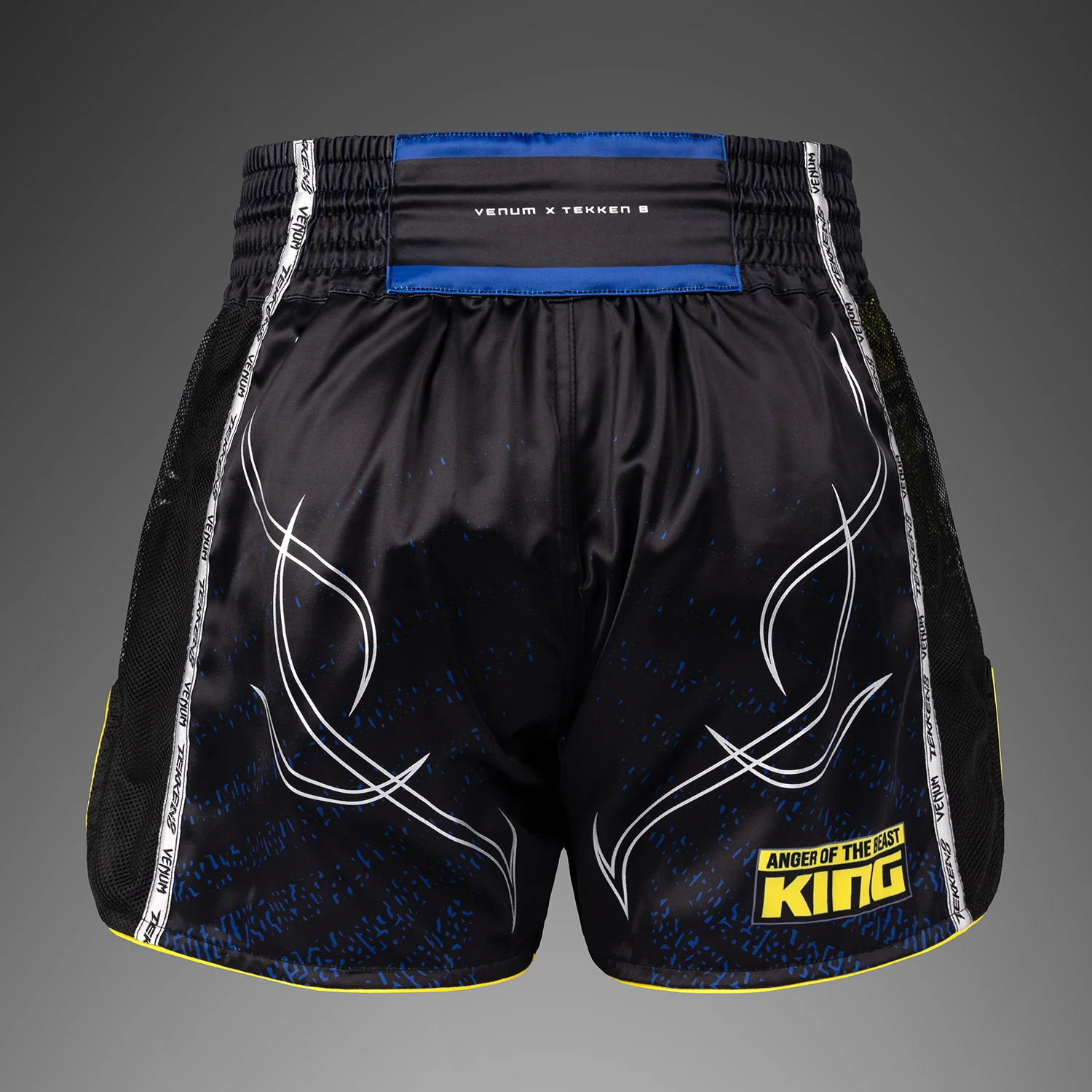 Venum x TEKKEN 8 Muay‑Thai‑Shorts - King - Schwarz/Gelb - Image 4