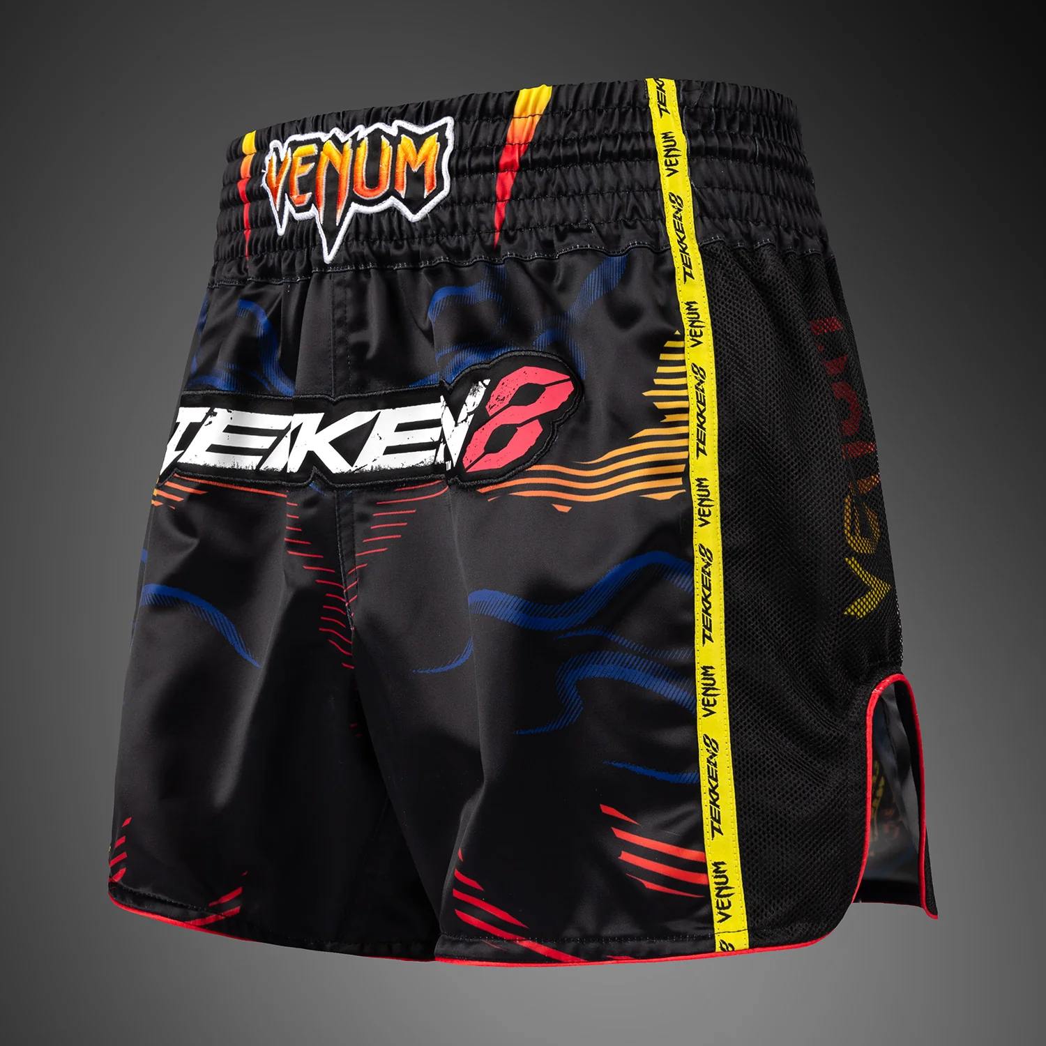 Venum x TEKKEN 8 Muay‑Thai‑Shorts - Yoshimitsu - Schwarz/Orange - Image 2