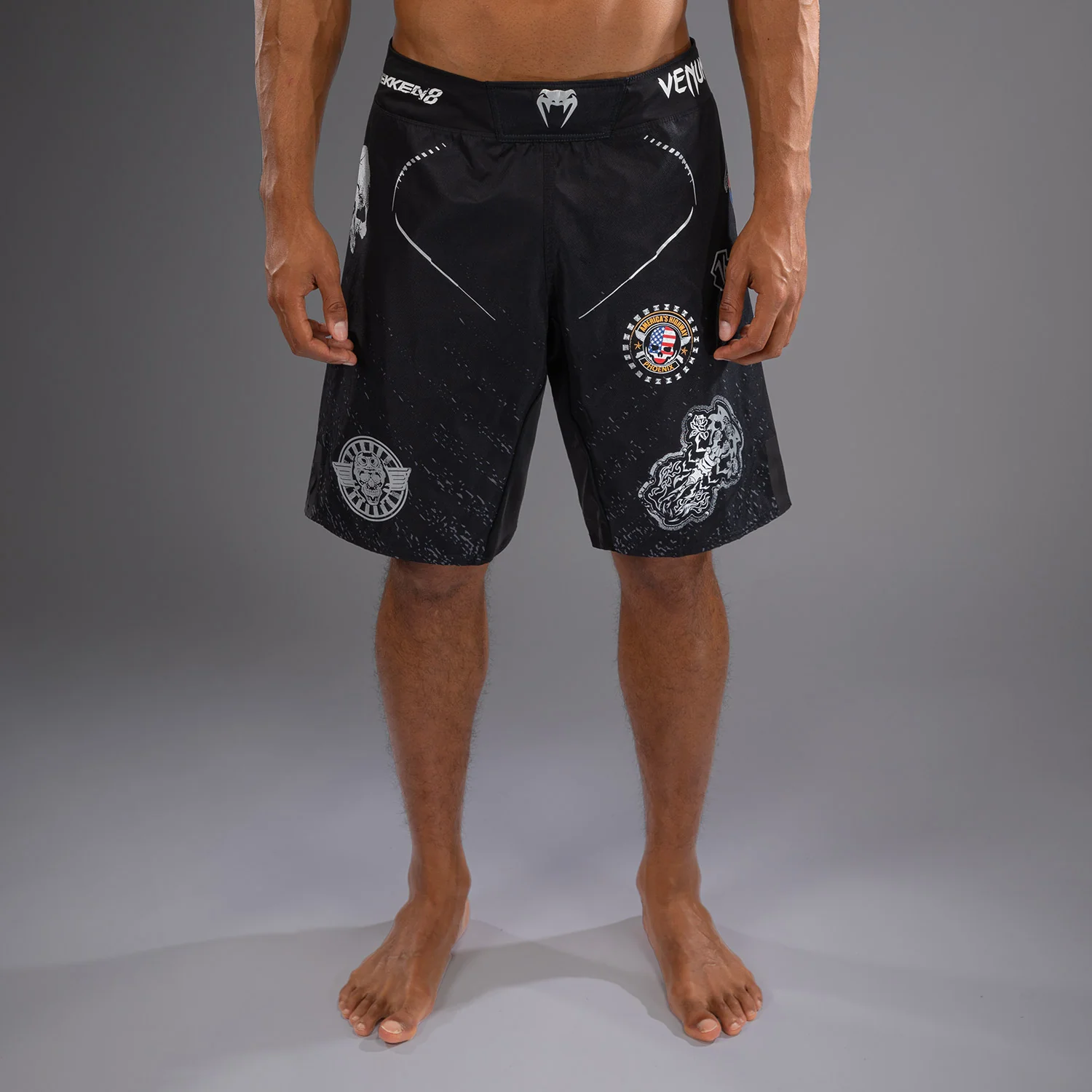 Venum x TEKKEN 8 - Paul Phoenix Fight Shorts - Schwarz